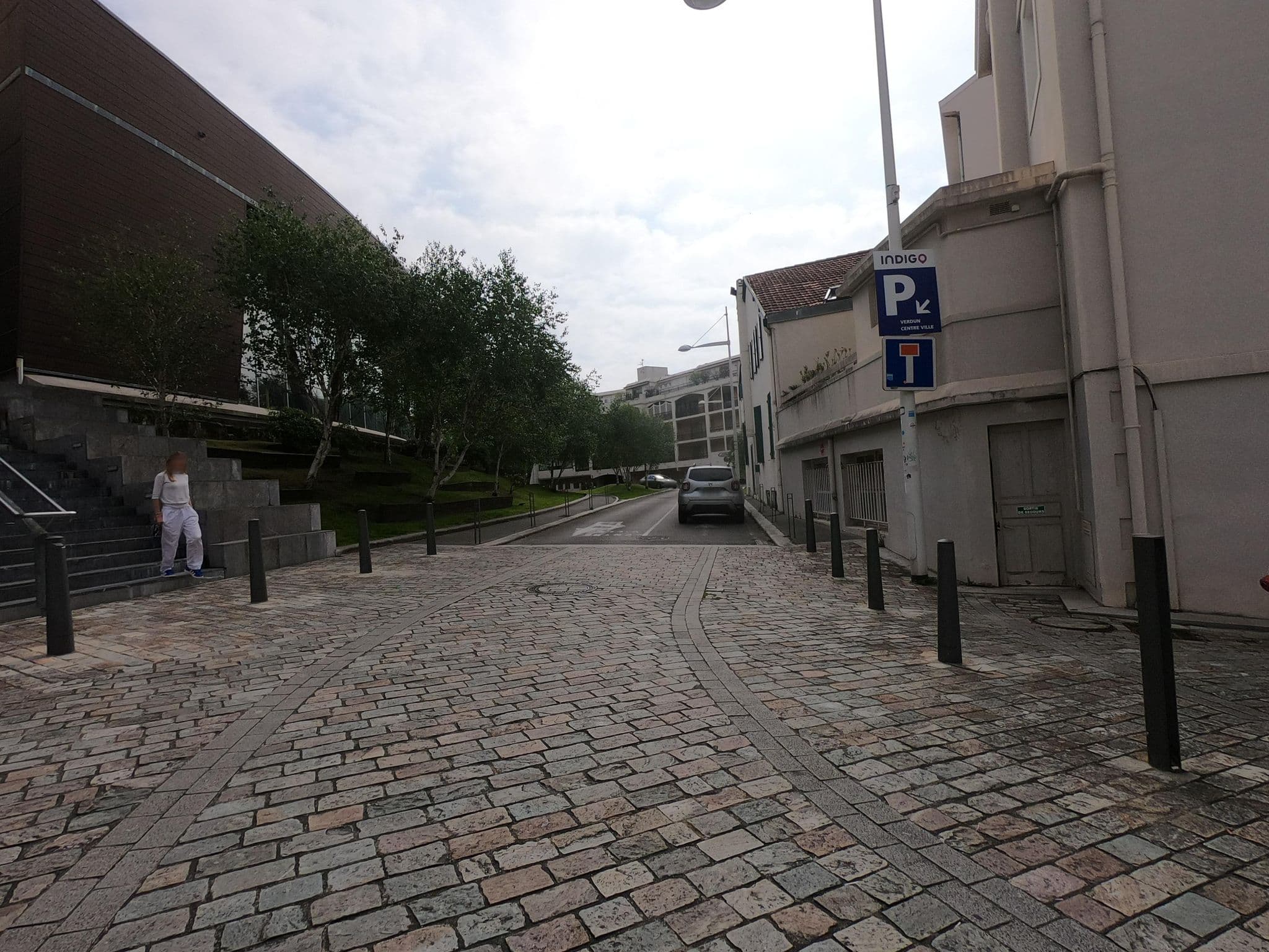 Street view near Hôtel Christina, Biarritz — © txominh (CC BY-SA · Mapillary)