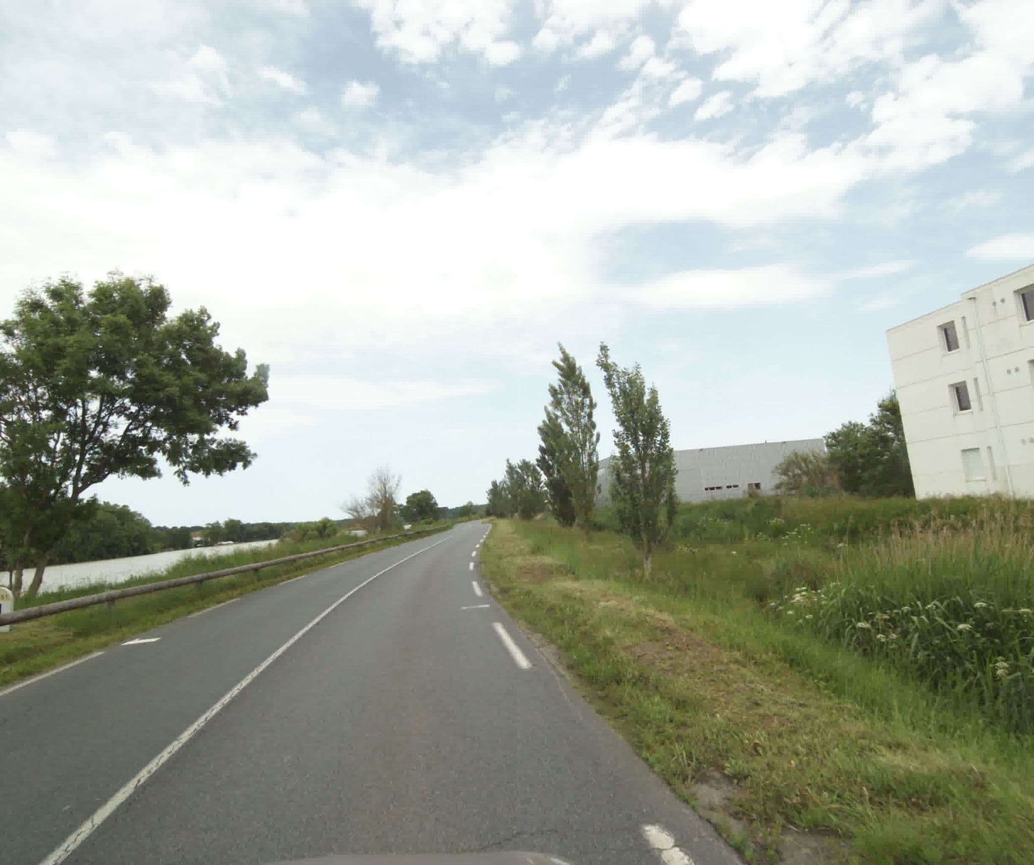 Street view near Adonis Hotel, Mouguerre — © sogefi (CC BY-SA · Mapillary)