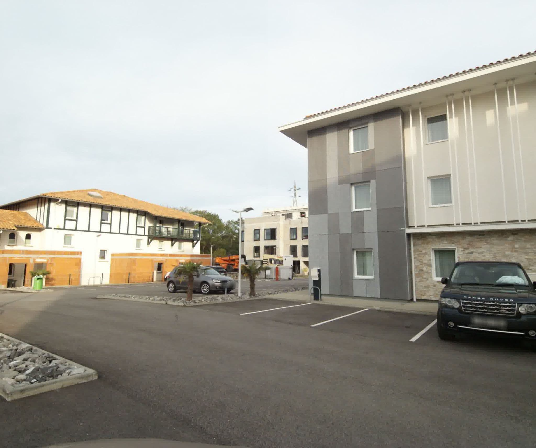 Street view near Campanile Saint Jean de Luz, Guéthary — © sogefi (CC BY-SA · Mapillary)