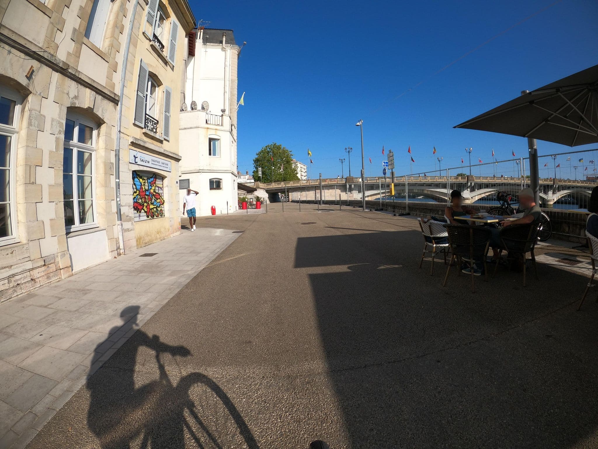 Street view near Hotel Loustau, Bayonne — © patchanka (CC BY-SA · Mapillary)