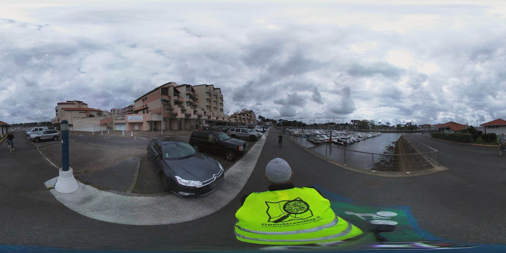 Street view near The Bunker, Capbreton — © ev1velodyssee (CC BY-SA · Mapillary)