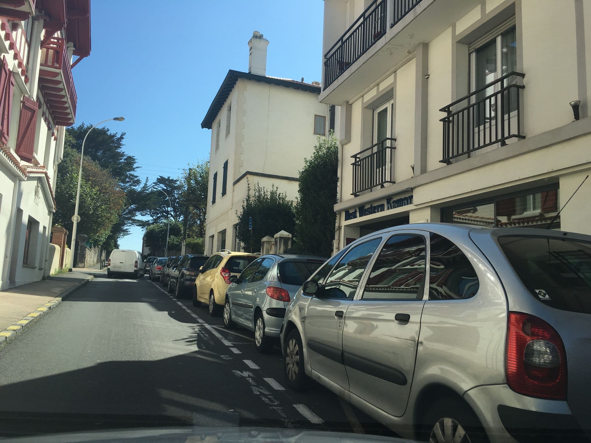 Street view near Hôtel Kemaris, Biarritz — © mappy_sa (CC BY-SA · Mapillary)