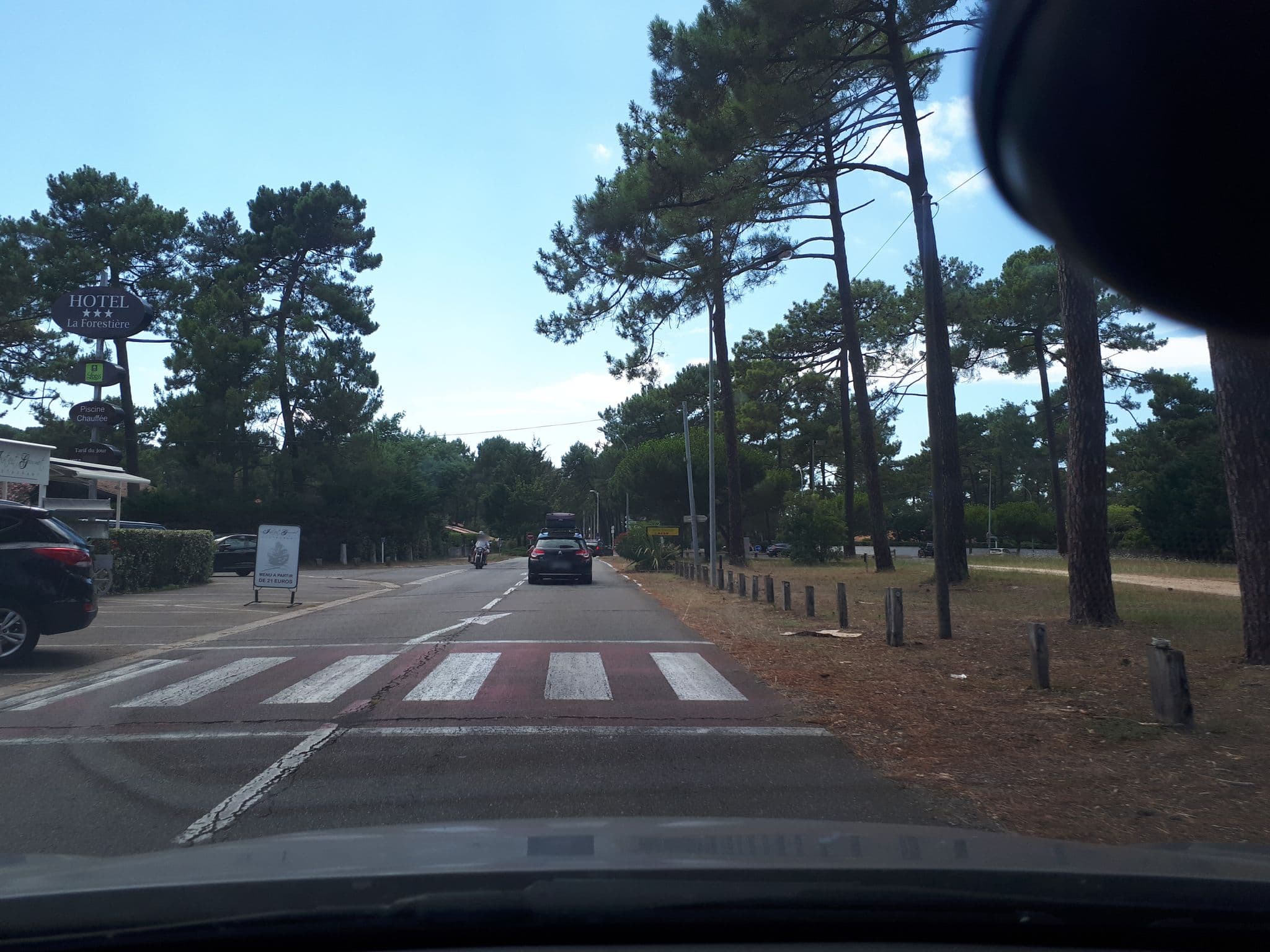 Street view near La Forestière, Biscarrosse — © quicky (CC BY-SA · Mapillary)