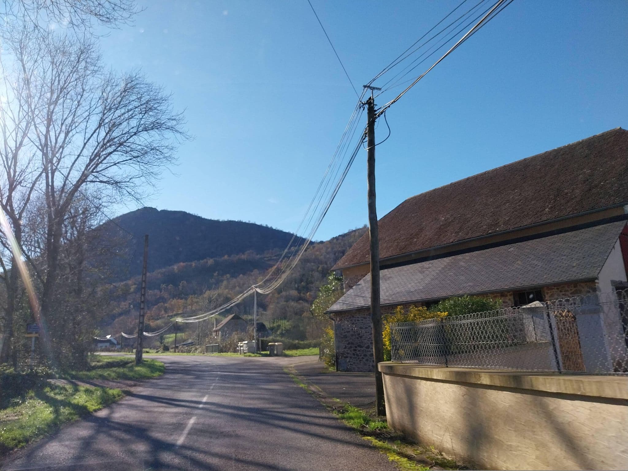 Street view near Gite des Mousquetaires, Arette — © floetcheto (CC BY-SA · Mapillary)
