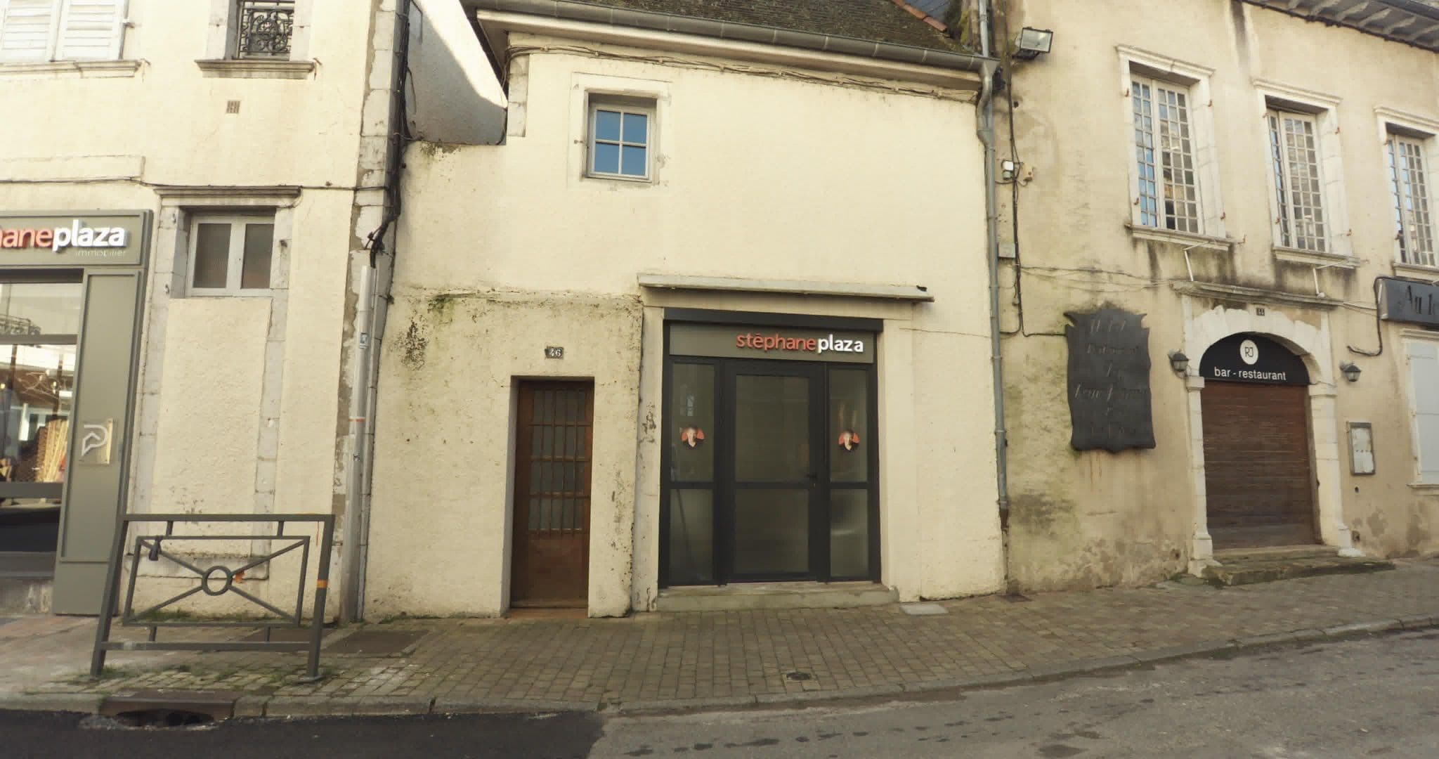 Street view near La Reine Jeanne, Orthez — © sogefi (CC BY-SA · Mapillary)