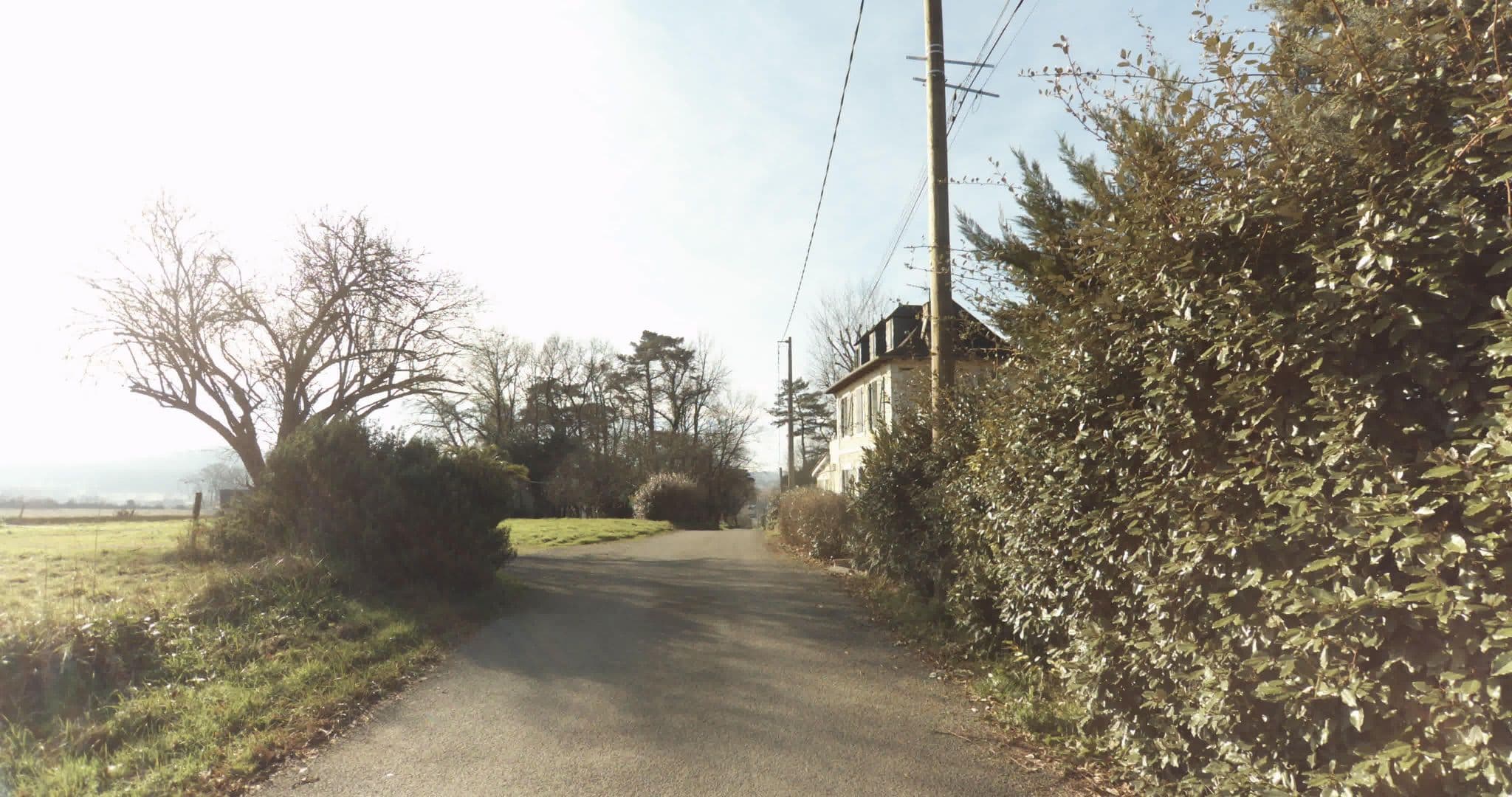 Street view near Villa les Pins, Orthez — © sogefi (CC BY-SA · Mapillary)