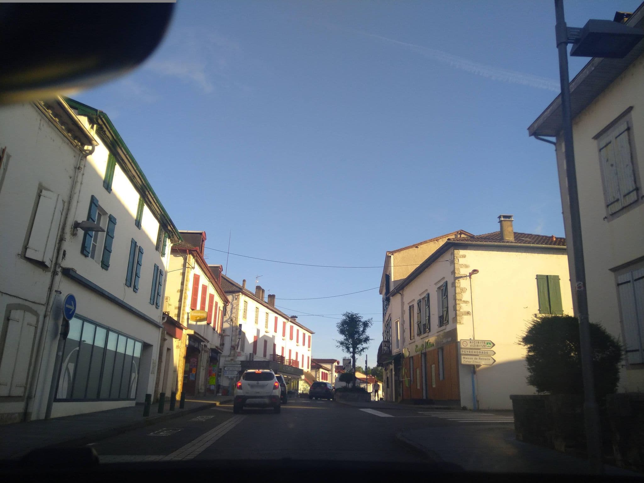 Street view near Laffite, Saint-Palais — © floetcheto (CC BY-SA · Mapillary)