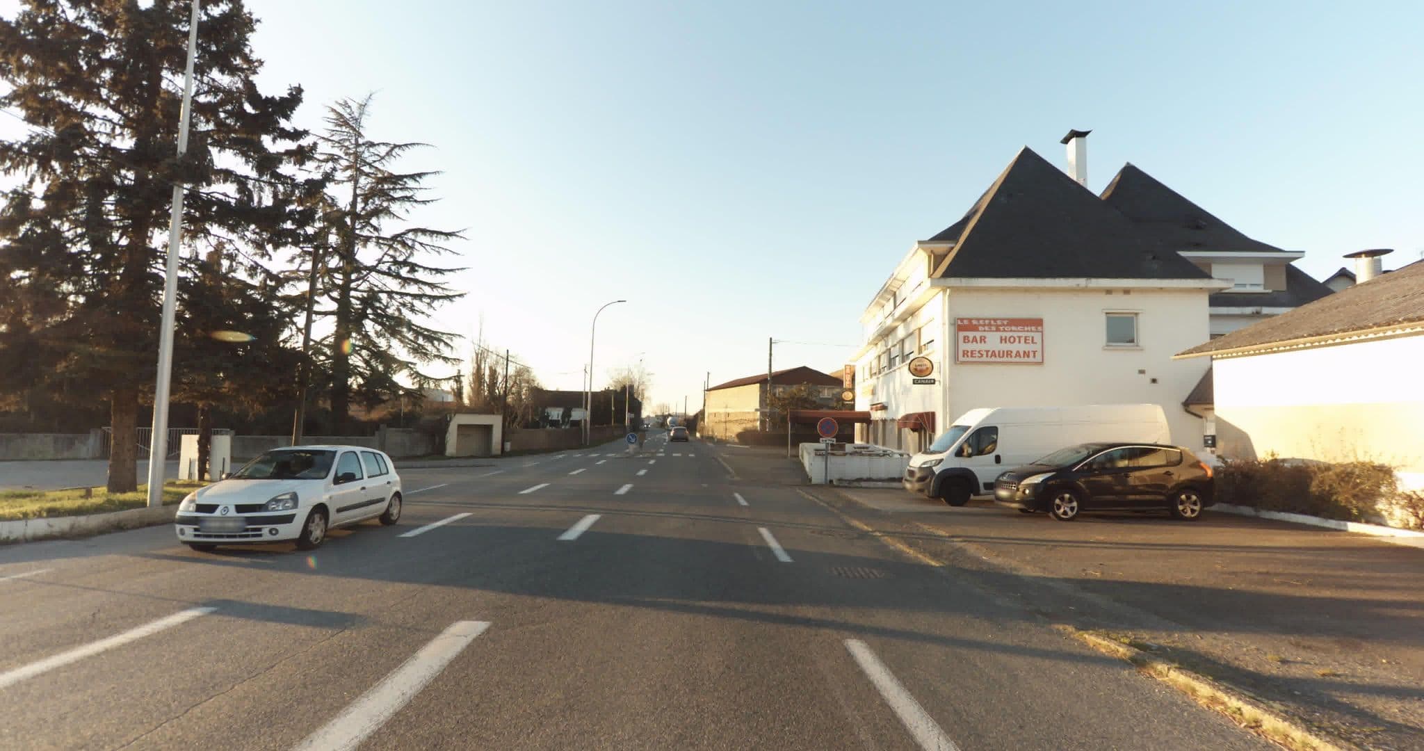 Street view near Le Reflet des Torches, Lagor — © sogefi (CC BY-SA · Mapillary)