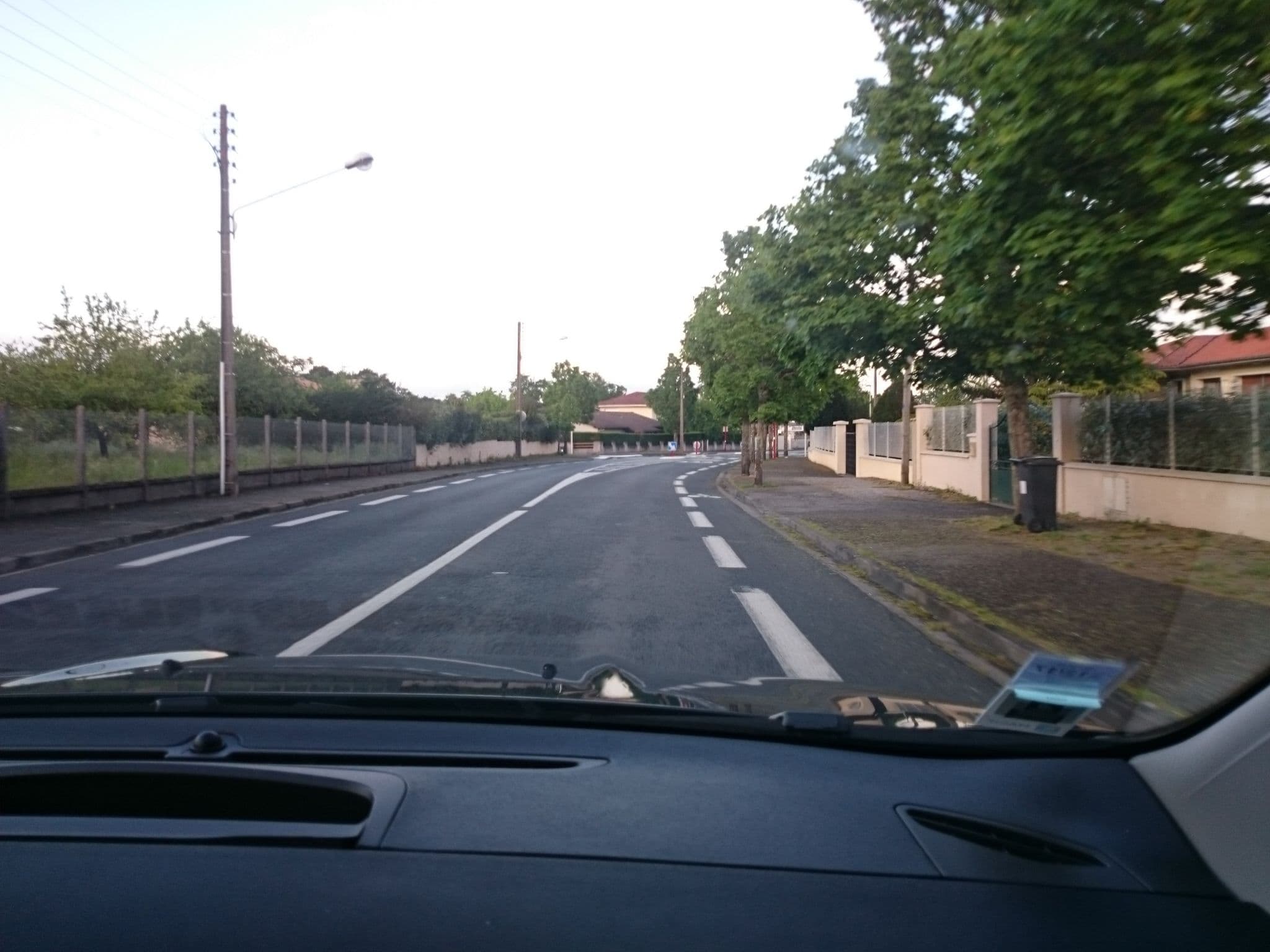 Street view near Blanchisserie Girondine, Pessac — © alexvalallan (CC BY-SA · Mapillary)