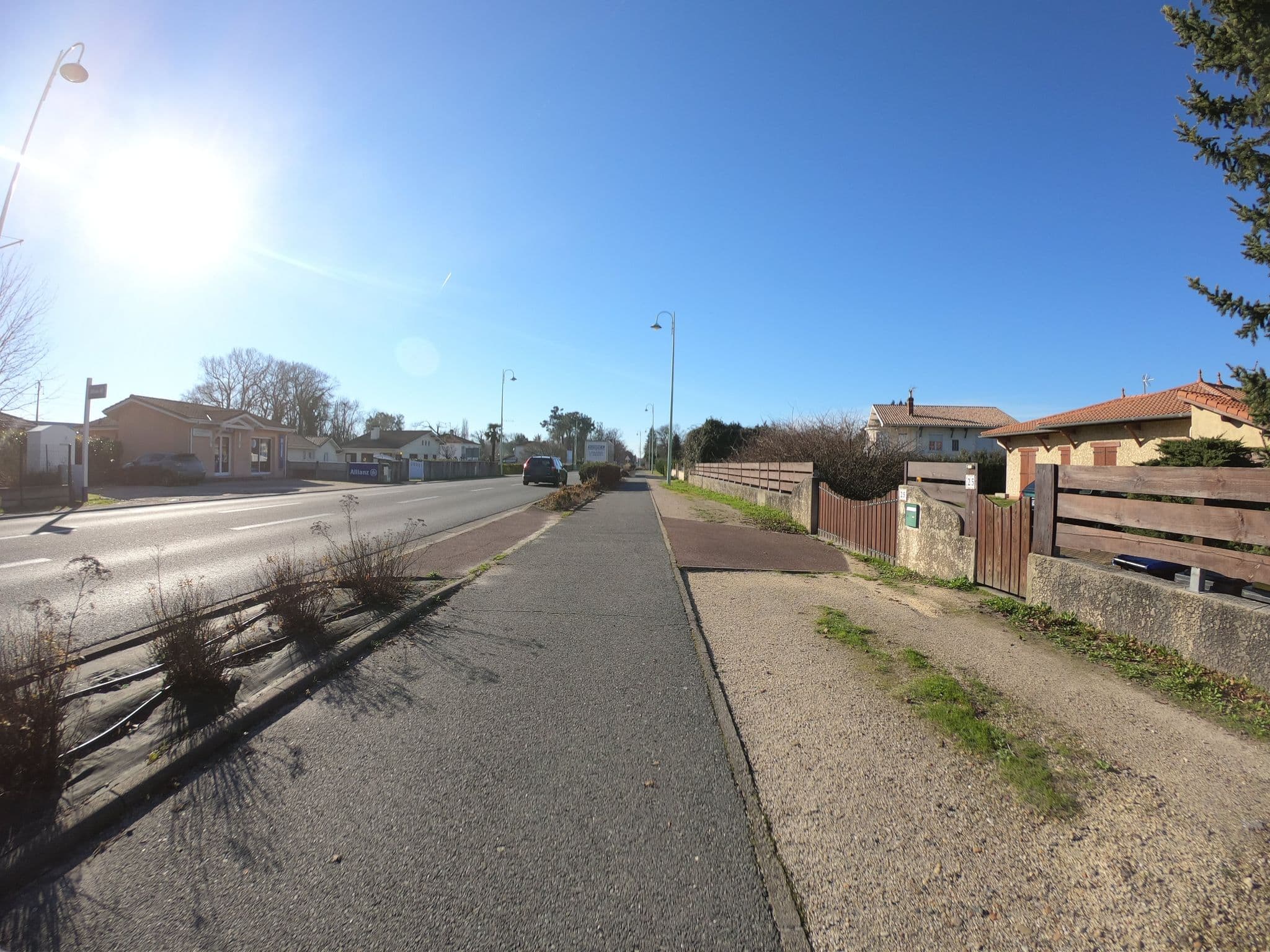 Street view near Rose des Sables, Biganos — © gitouche (CC BY-SA · Mapillary)