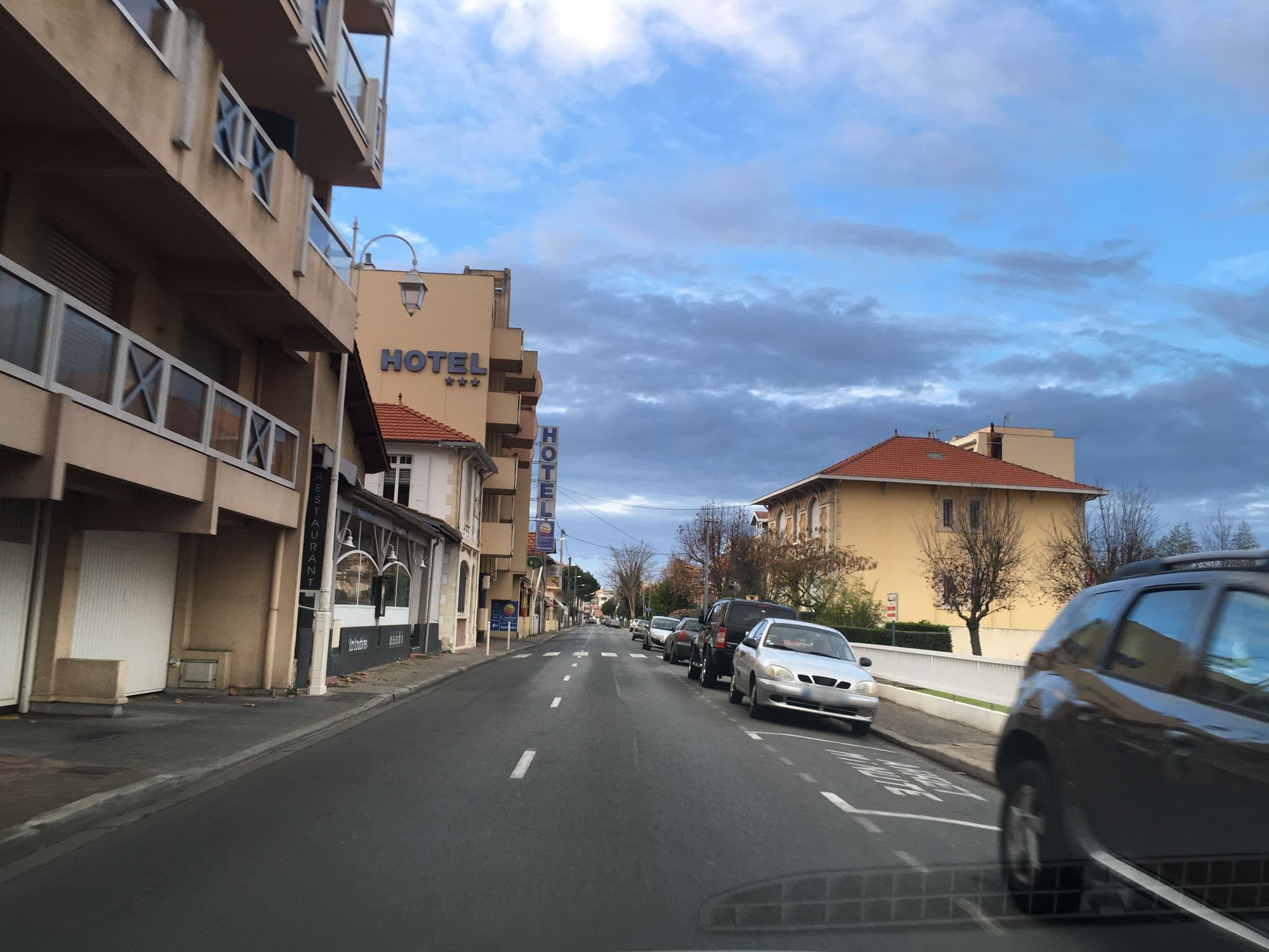 Street view near Arca-Studio, Arcachon — © cquest (CC BY-SA · Mapillary)