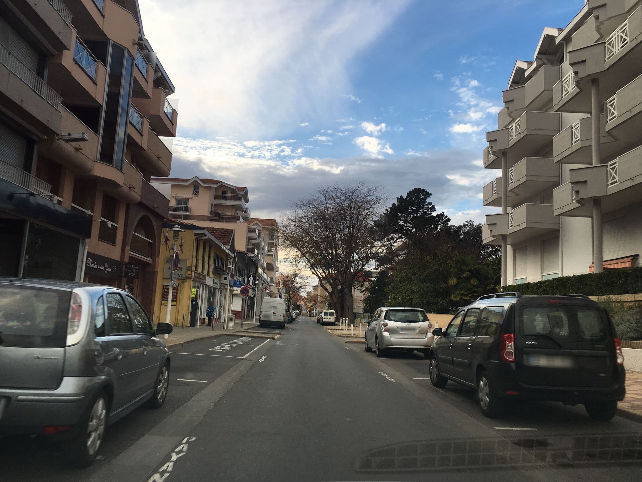 Street view near VVF Villages la Ville d'Eté à Arcachon, Arcachon — © cquest (CC BY-SA · Mapillary)