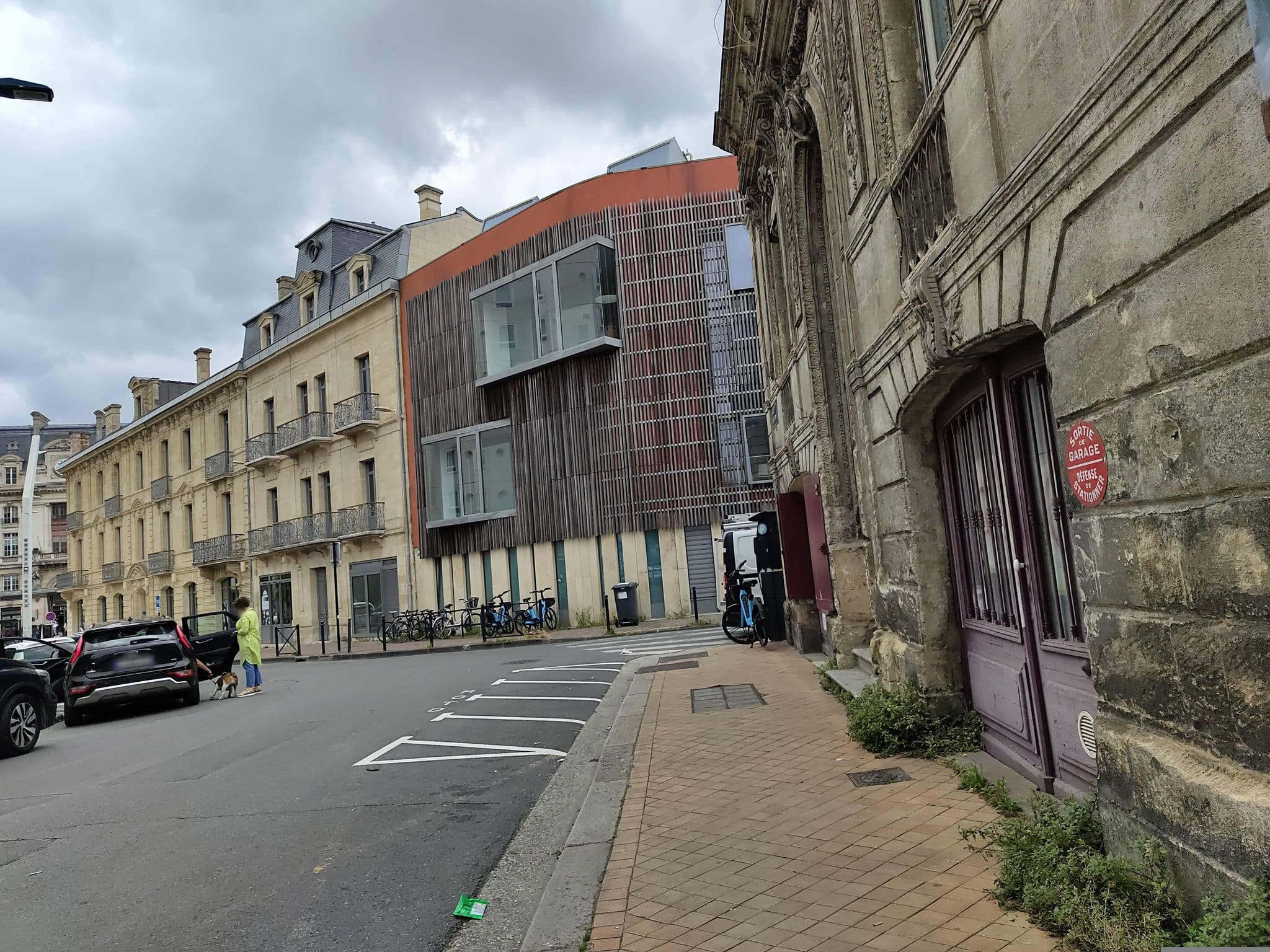 Street view near Etap Hôtel Bordeaux, Bègles — © Arkitu (CC BY-SA · Mapillary)