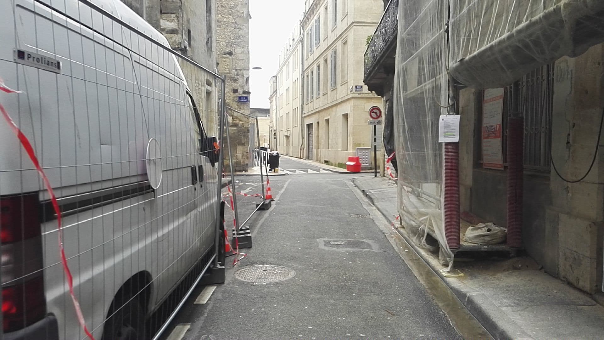 Street view near L'Escale d'Aquitaine, Bordeaux — © boubou (CC BY-SA · Mapillary)
