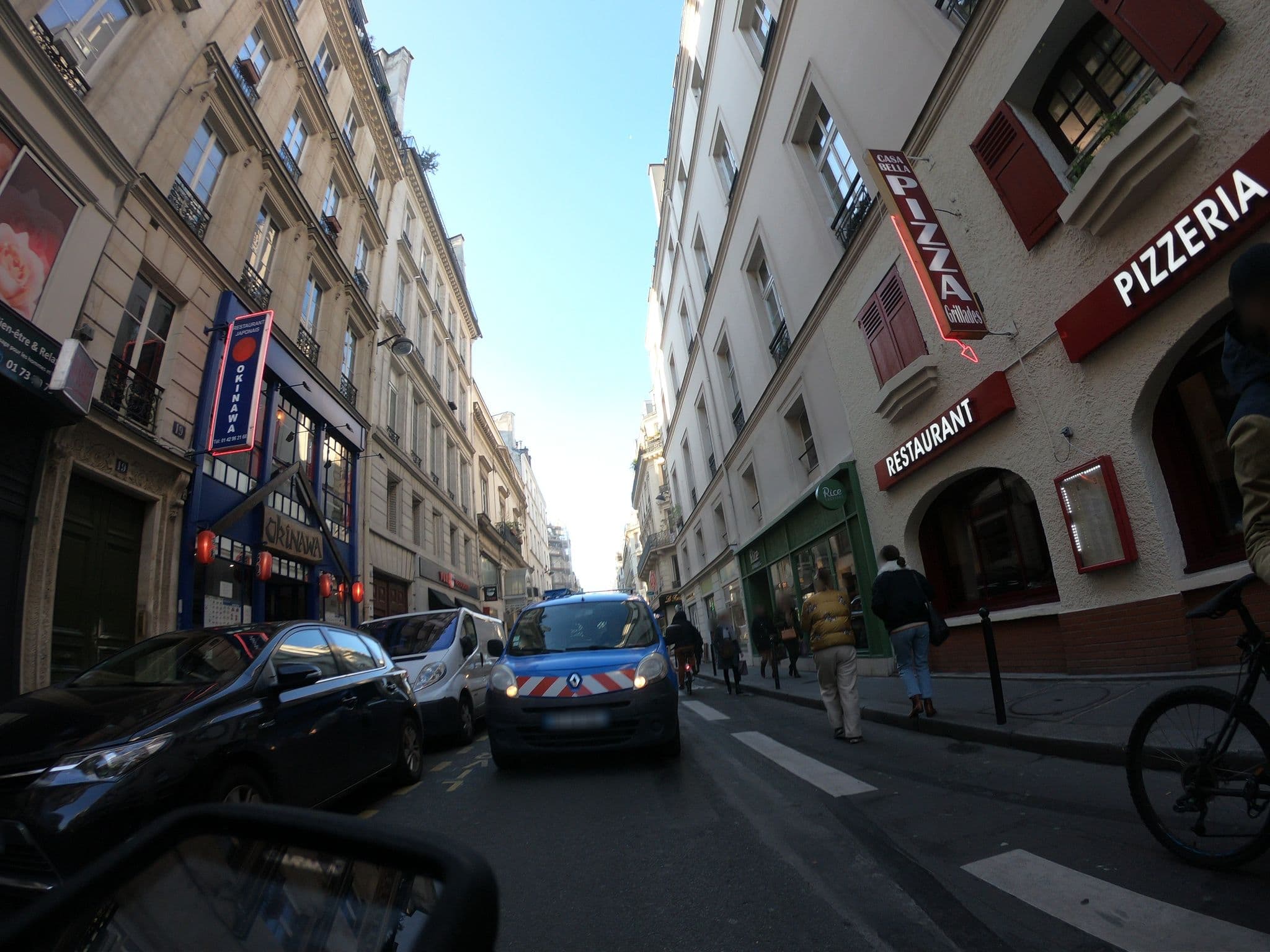 Street view near Lyric Opéra, Paris 09 Opéra — © htonchia (CC BY-SA · Mapillary)