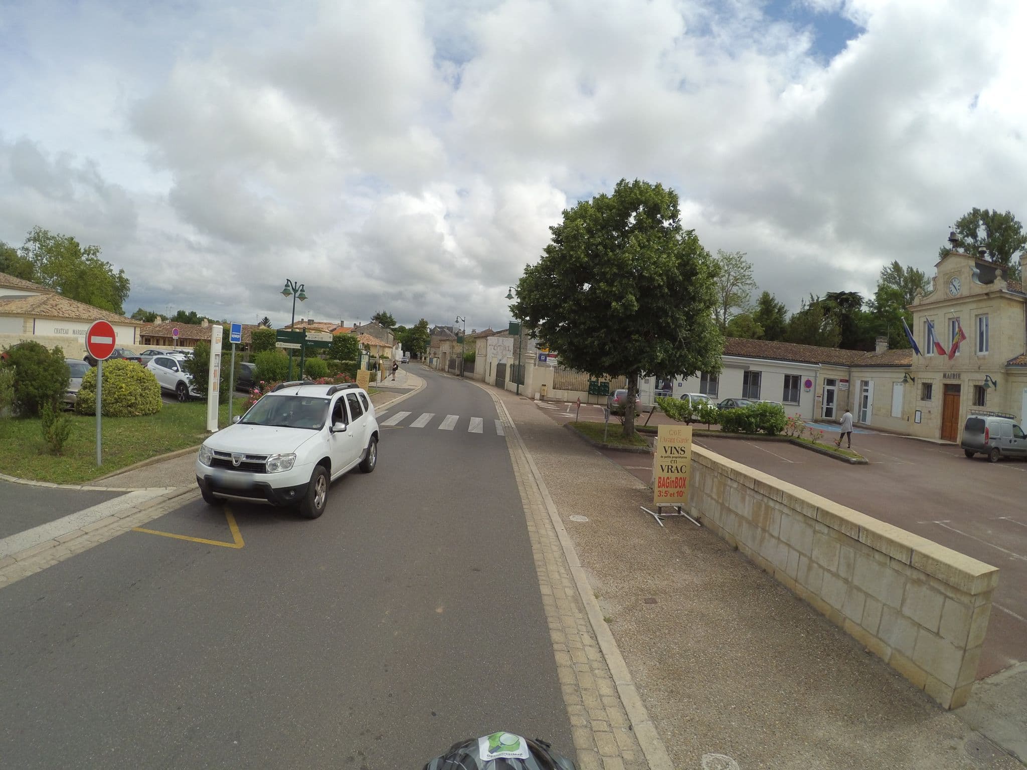 Street view near Le Relais de Margaux, Margaux — © stephanep (CC BY-SA · Mapillary)