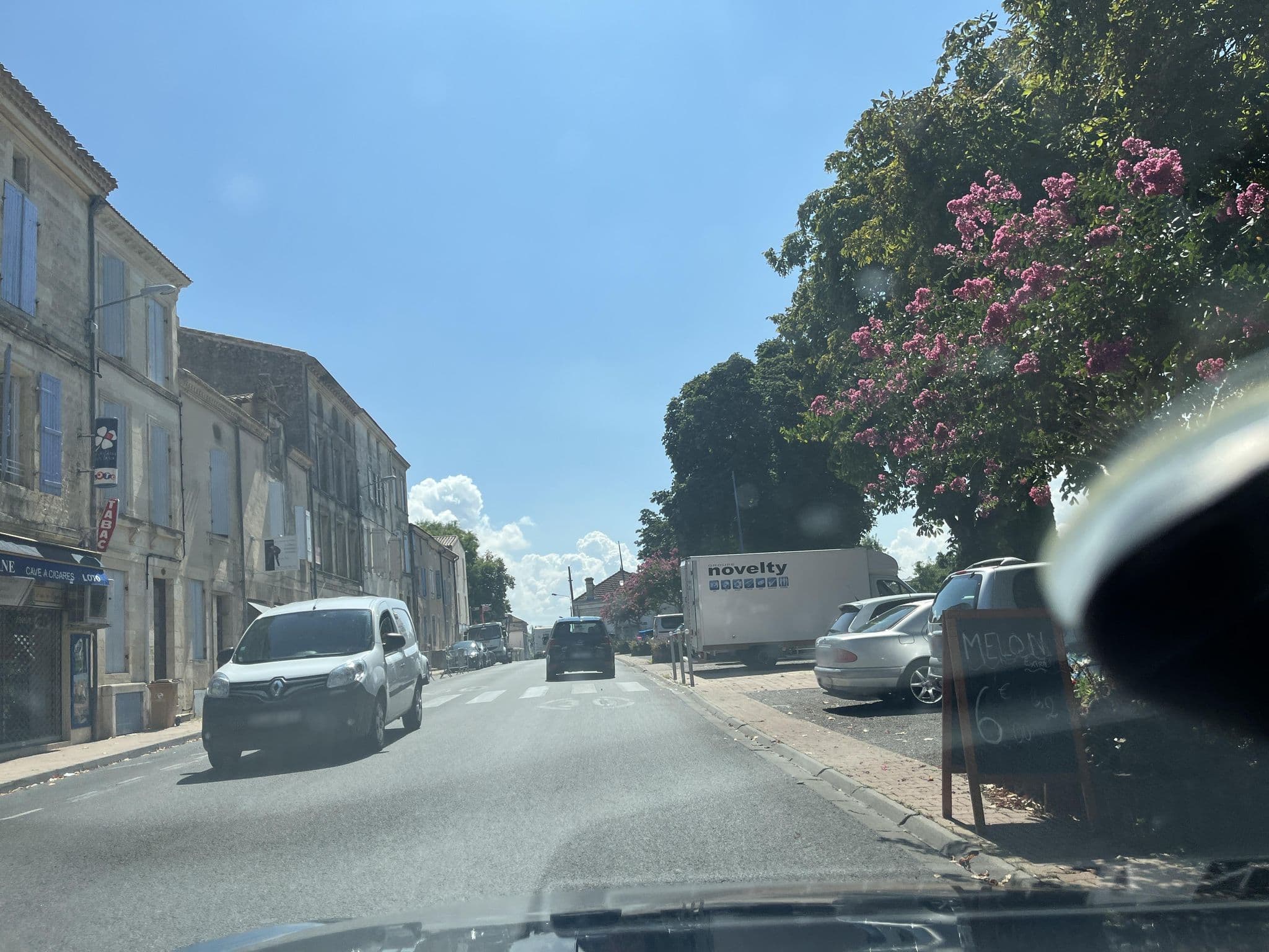 Street view near Villa St Simon, Blaye — © ismaeltthds (CC BY-SA · Mapillary)