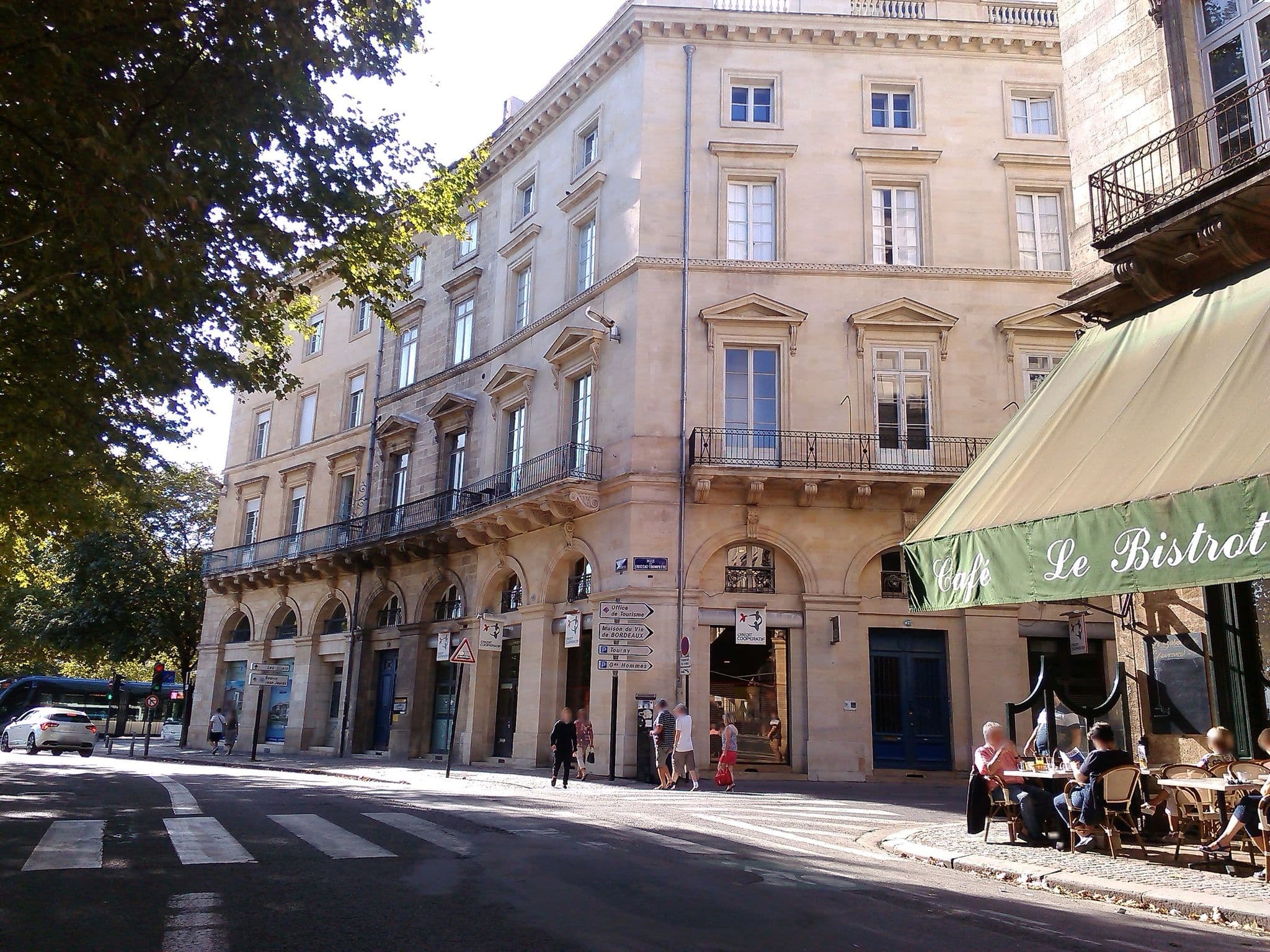Street view near Château Trompette, Bordeaux — © maturion (CC BY-SA · Mapillary)