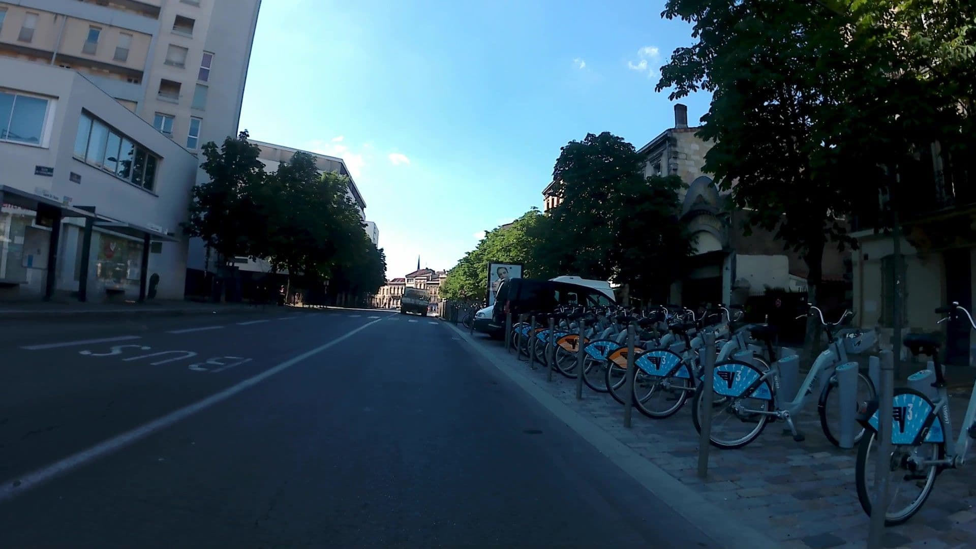 Street view near Hotel du Faisan, Bègles — © trouyer (CC BY-SA · Mapillary)