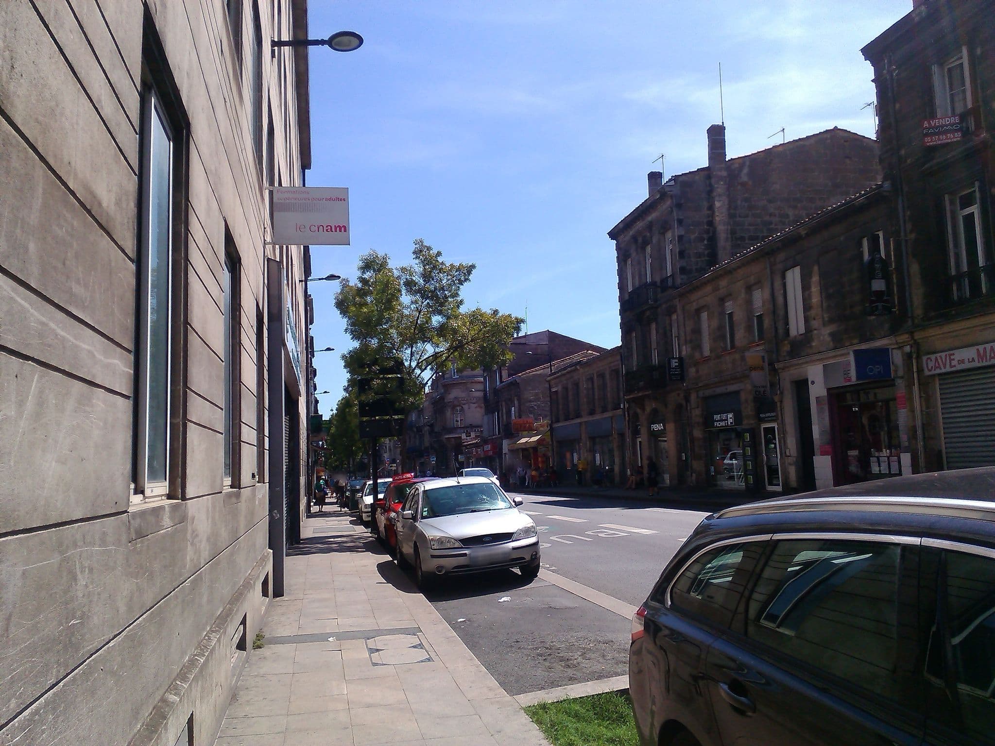 Street view near Petite Maison Individuelle Airbnb, Bordeaux — © maturion (CC BY-SA · Mapillary)