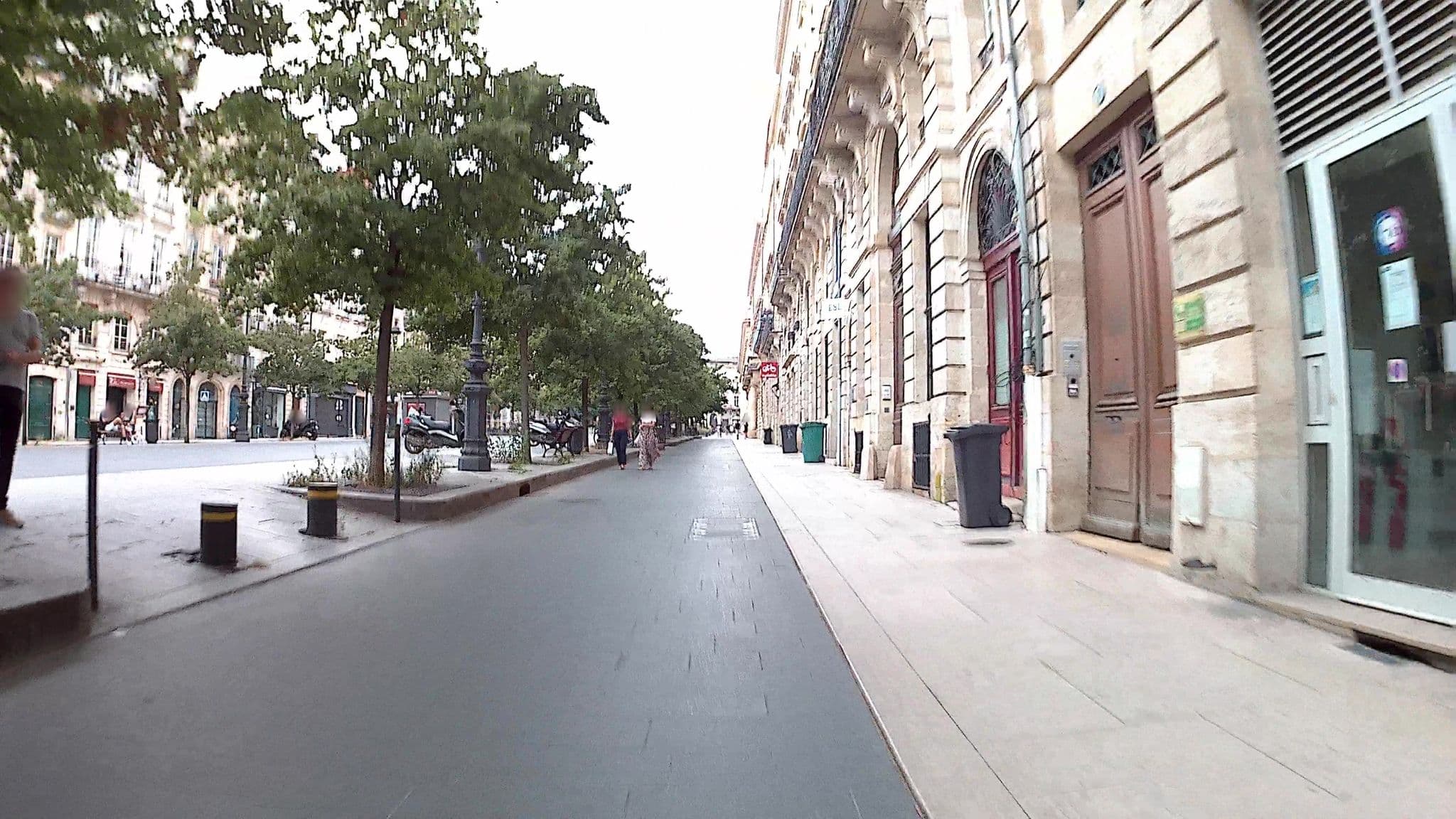 Street view near Hôtel du Théâtre, Bordeaux — © trouyer (CC BY-SA · Mapillary)