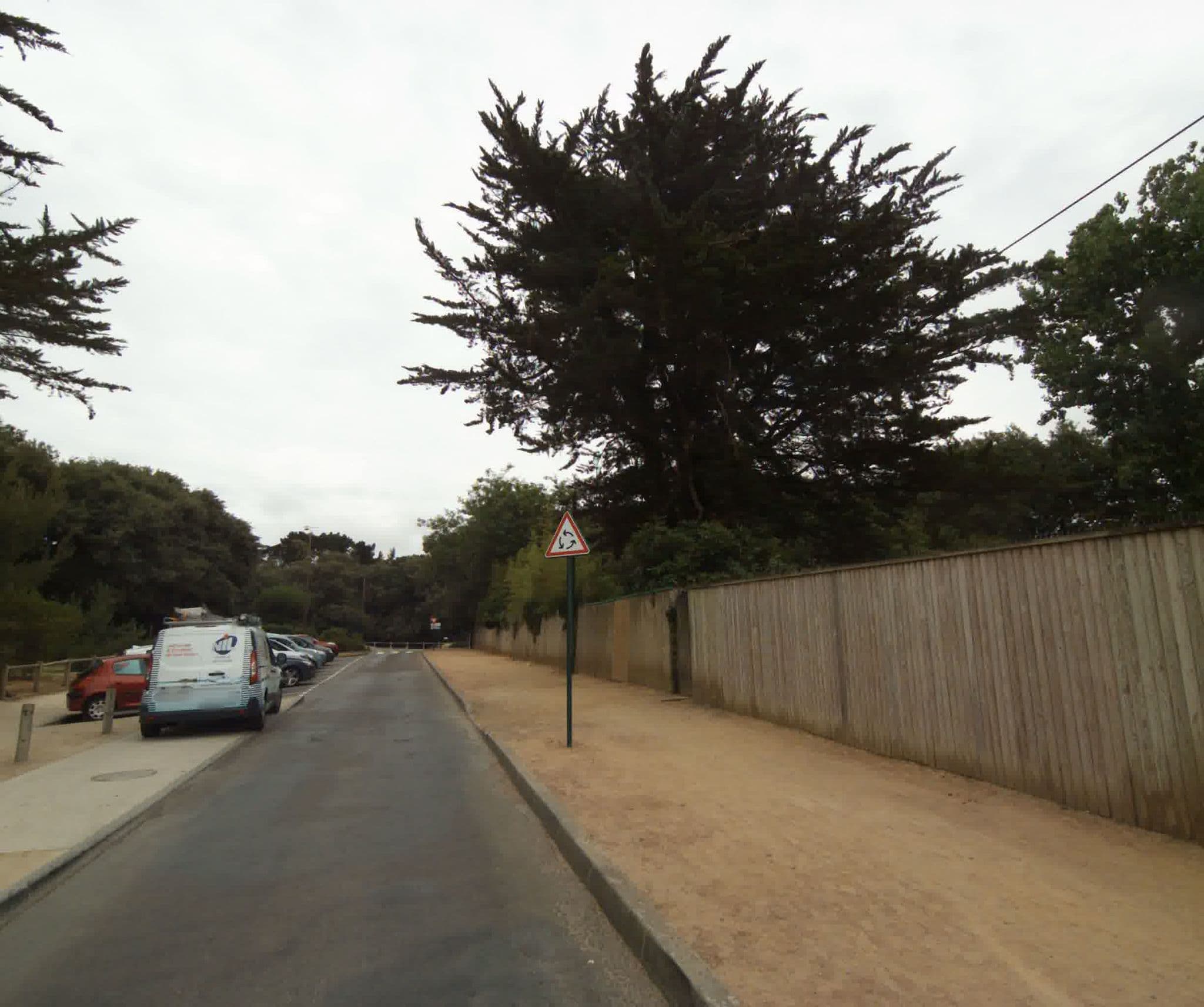 Street view near Mercure Thalassa les Sables d'Olonne, Château-d'Olonne — © sogefi (CC BY-SA · Mapillary)