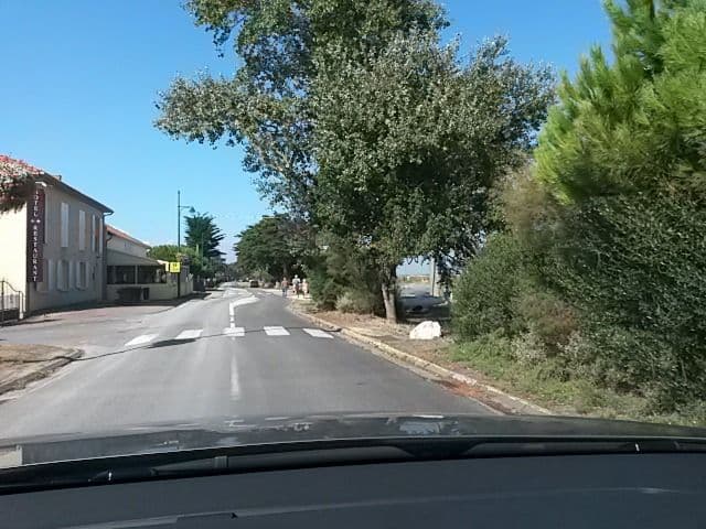 Street view near La chaloupe, Port-des-Barques — © rausk (CC BY-SA · Mapillary)