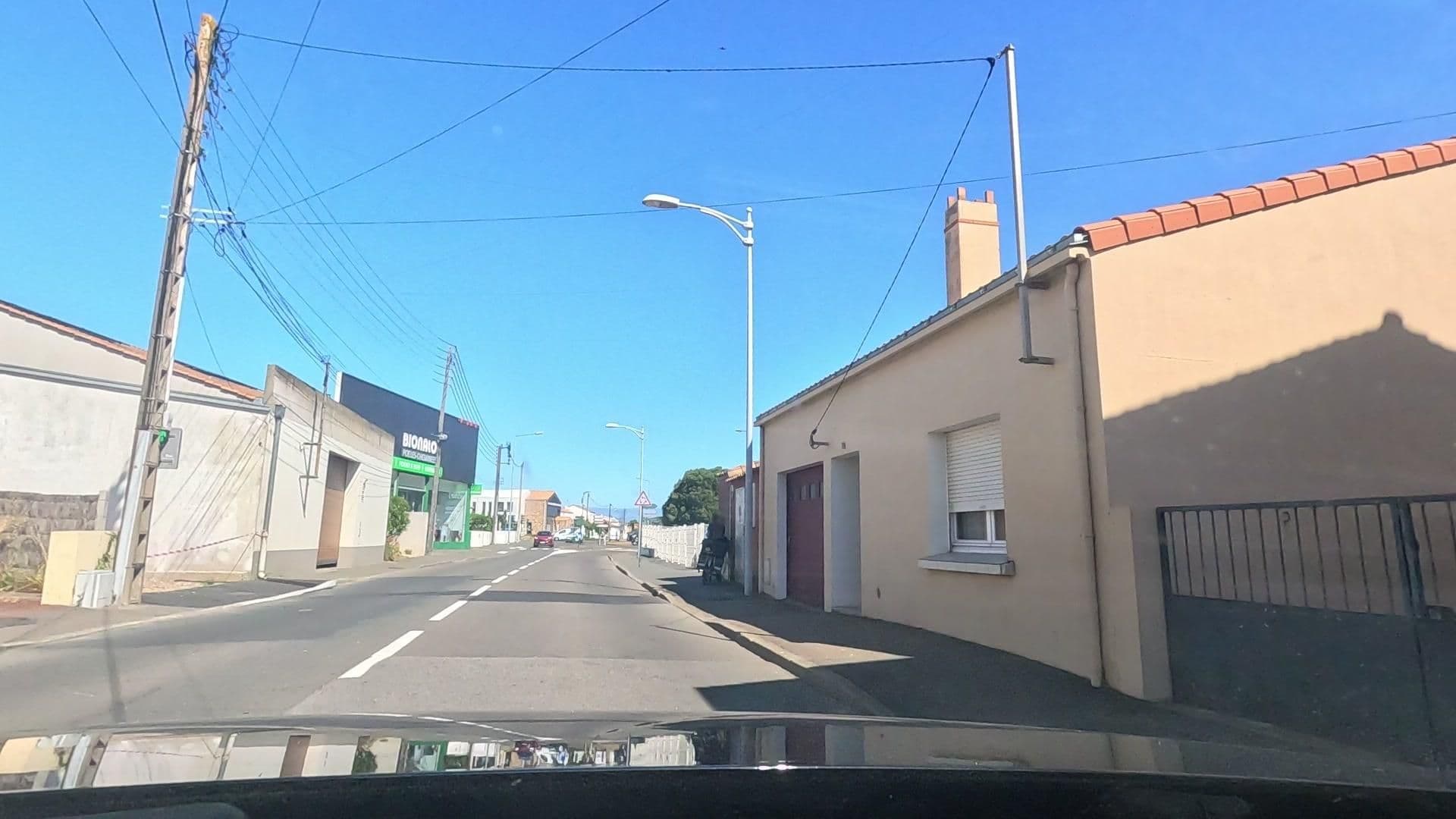 Street view near Vacancéole, Les Sables-d'Olonne — © uwekoch (CC BY-SA · Mapillary)