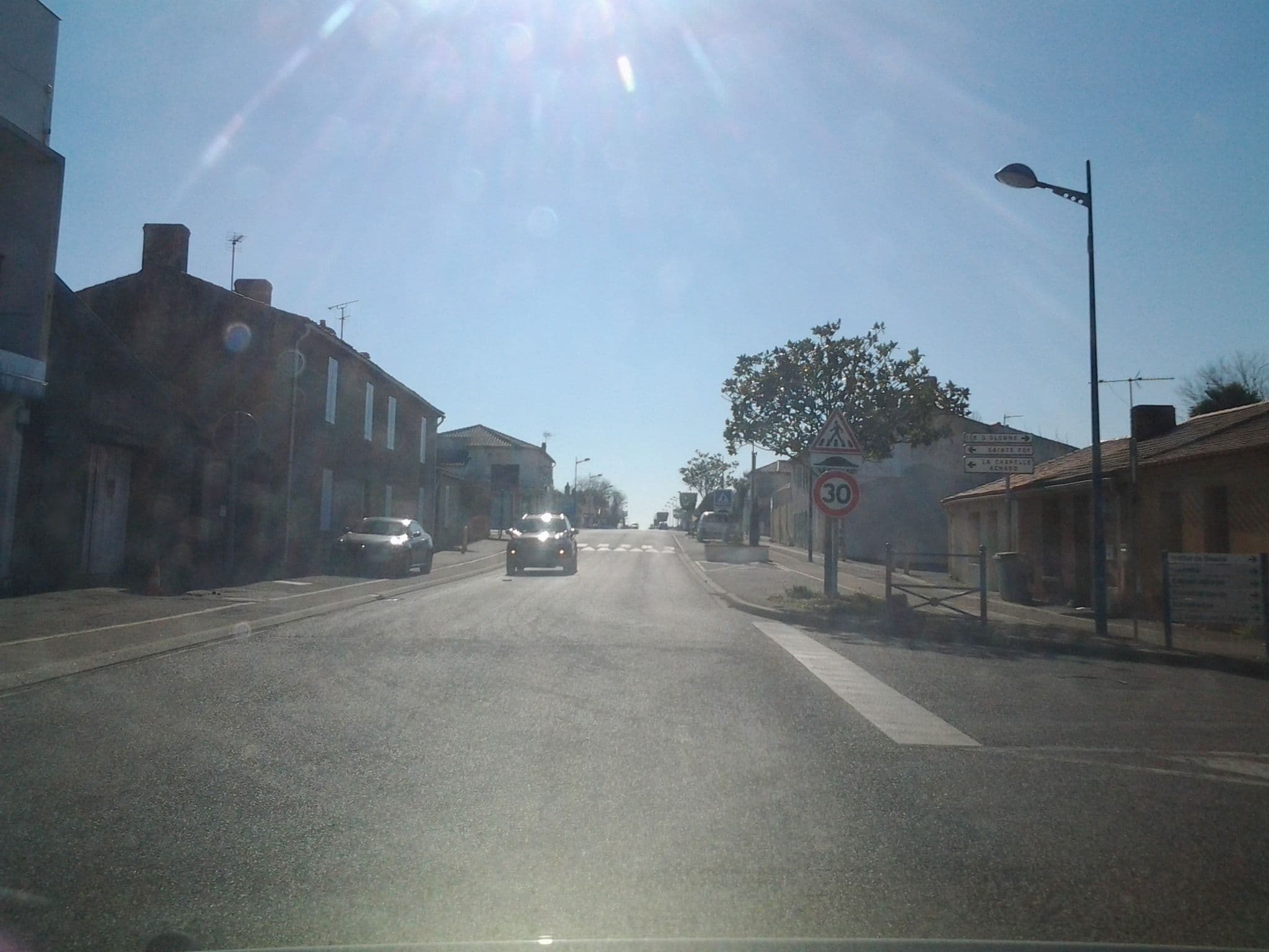 Street view near Au Saint Math, Saint-Mathurin — © aile85 (CC BY-SA · Mapillary)