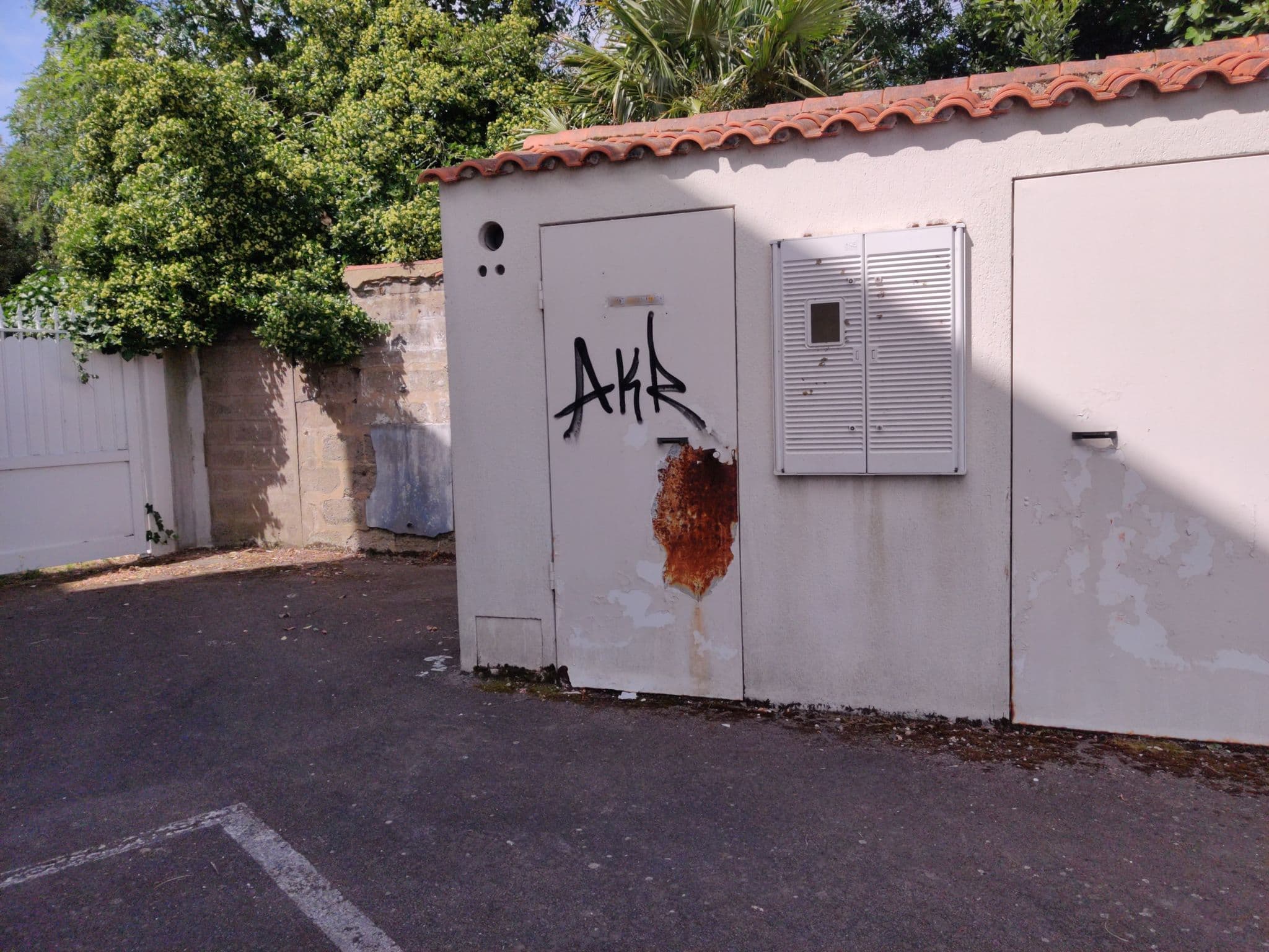 Street view near Thalassa, Les Sables-d'Olonne — © u4y0u (CC BY-SA · Mapillary)