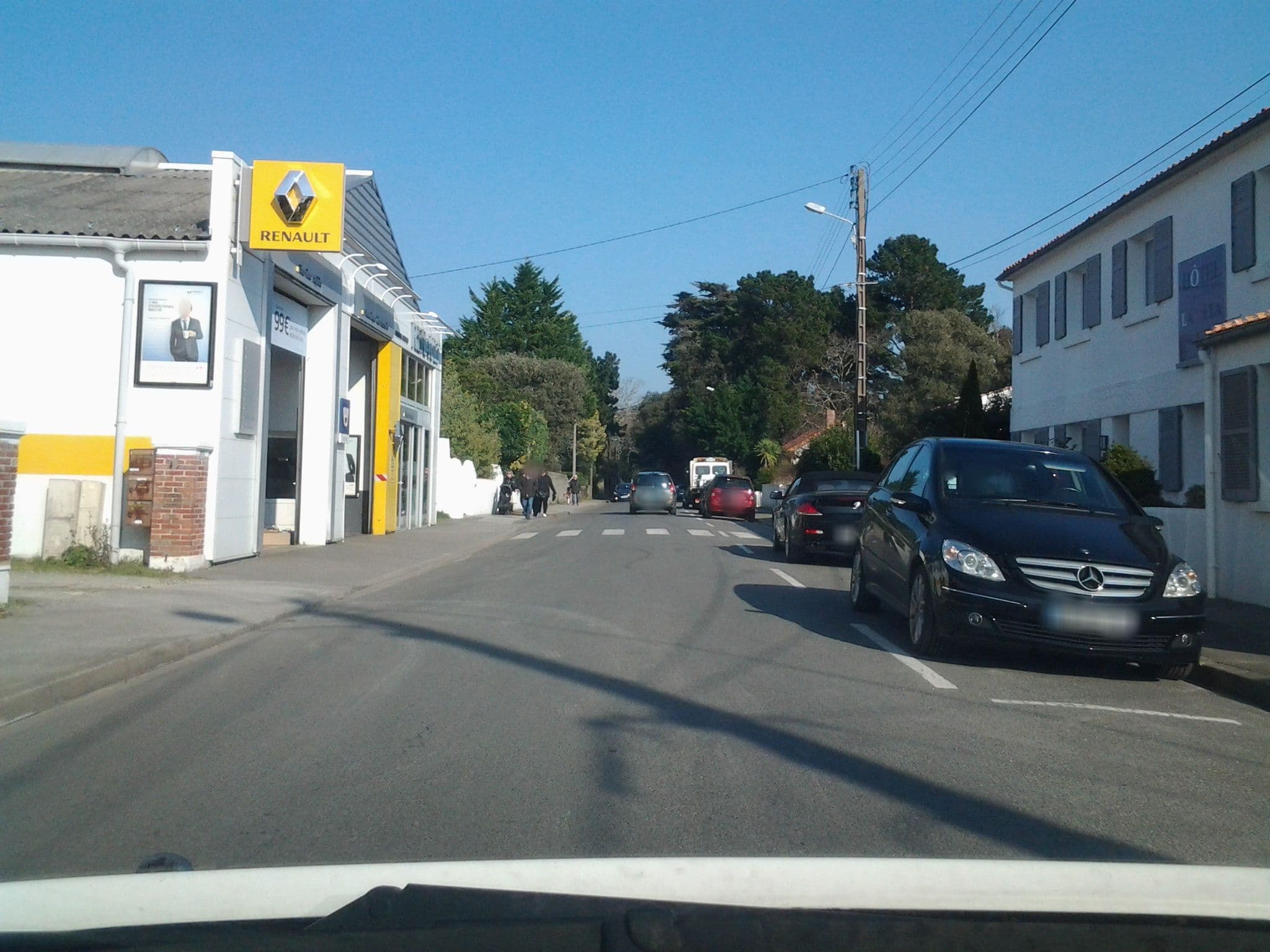 Street view near Hôtel villa en l'île, Noirmoutier-en-l'Île — © aile85 (CC BY-SA · Mapillary)