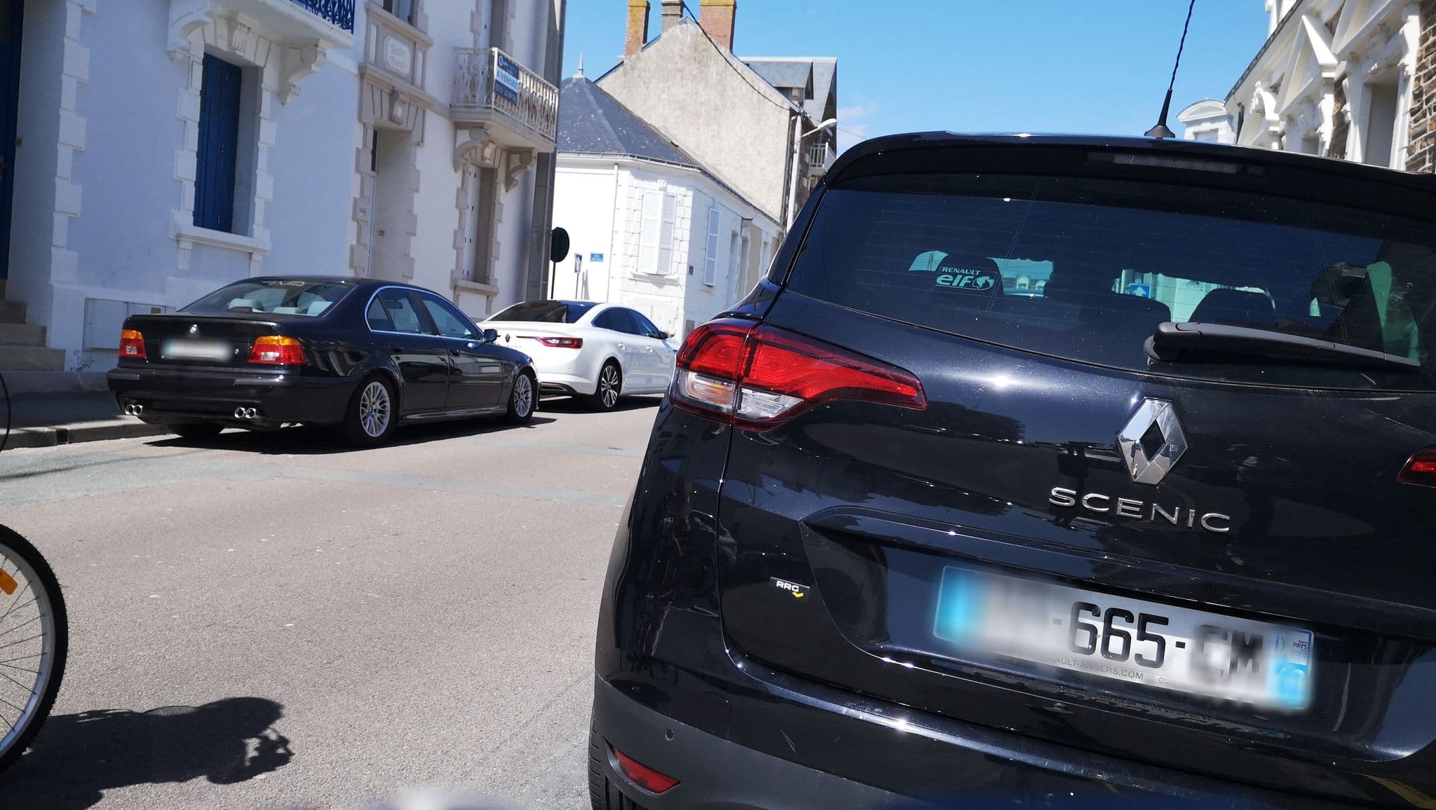 Street view near Maison l'épicurienne, Les Sables-d'Olonne — © u4y0u (CC BY-SA · Mapillary)