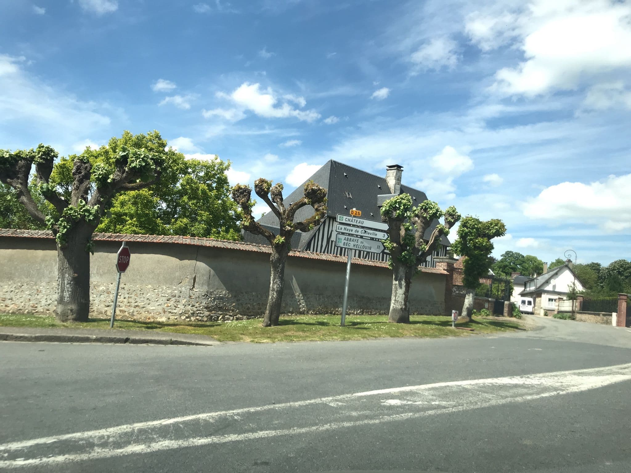 Street view near Au Vieux Cadran, Nassandres — © unmap (CC BY-SA · Mapillary)