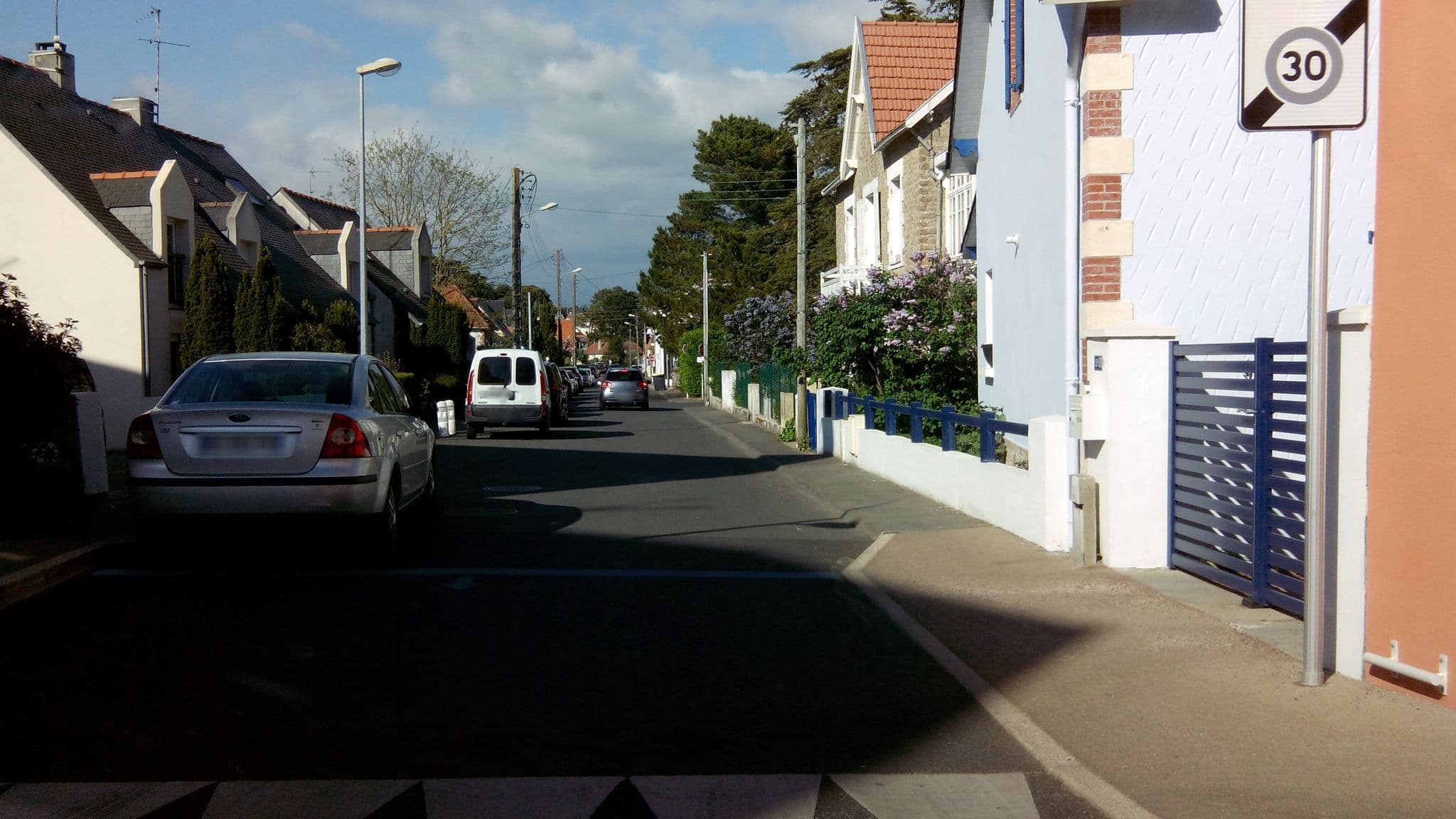 Street view near Restaurant Hôtel le Danicheff, Pornichet — © alainproviste (CC BY-SA · Mapillary)