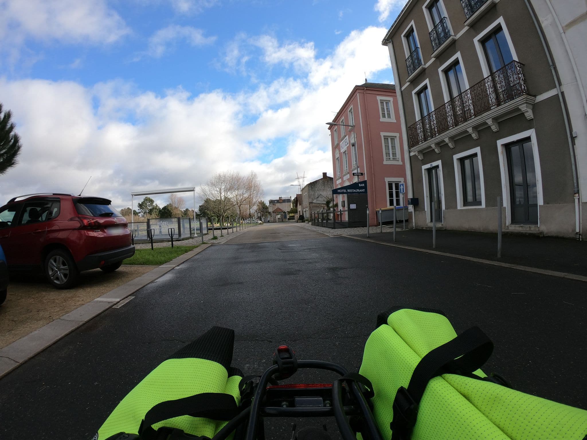 Street view near La Belle Epoque, Le Pellerin — © cartocite (CC BY-SA · Mapillary)