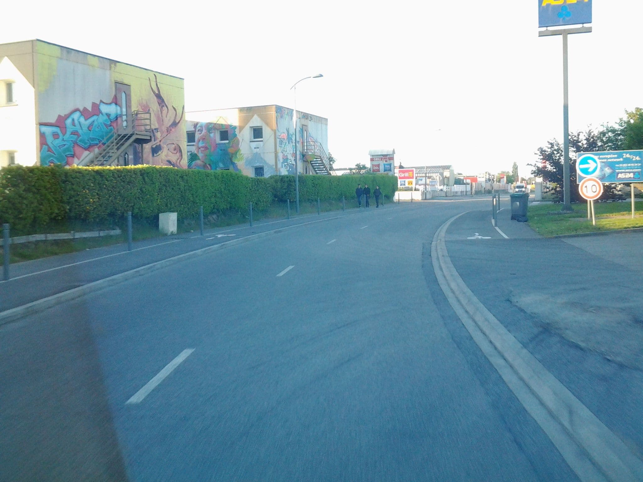 Street view near Formule1, Mouilleron-le-Captif — © aile85 (CC BY-SA · Mapillary)