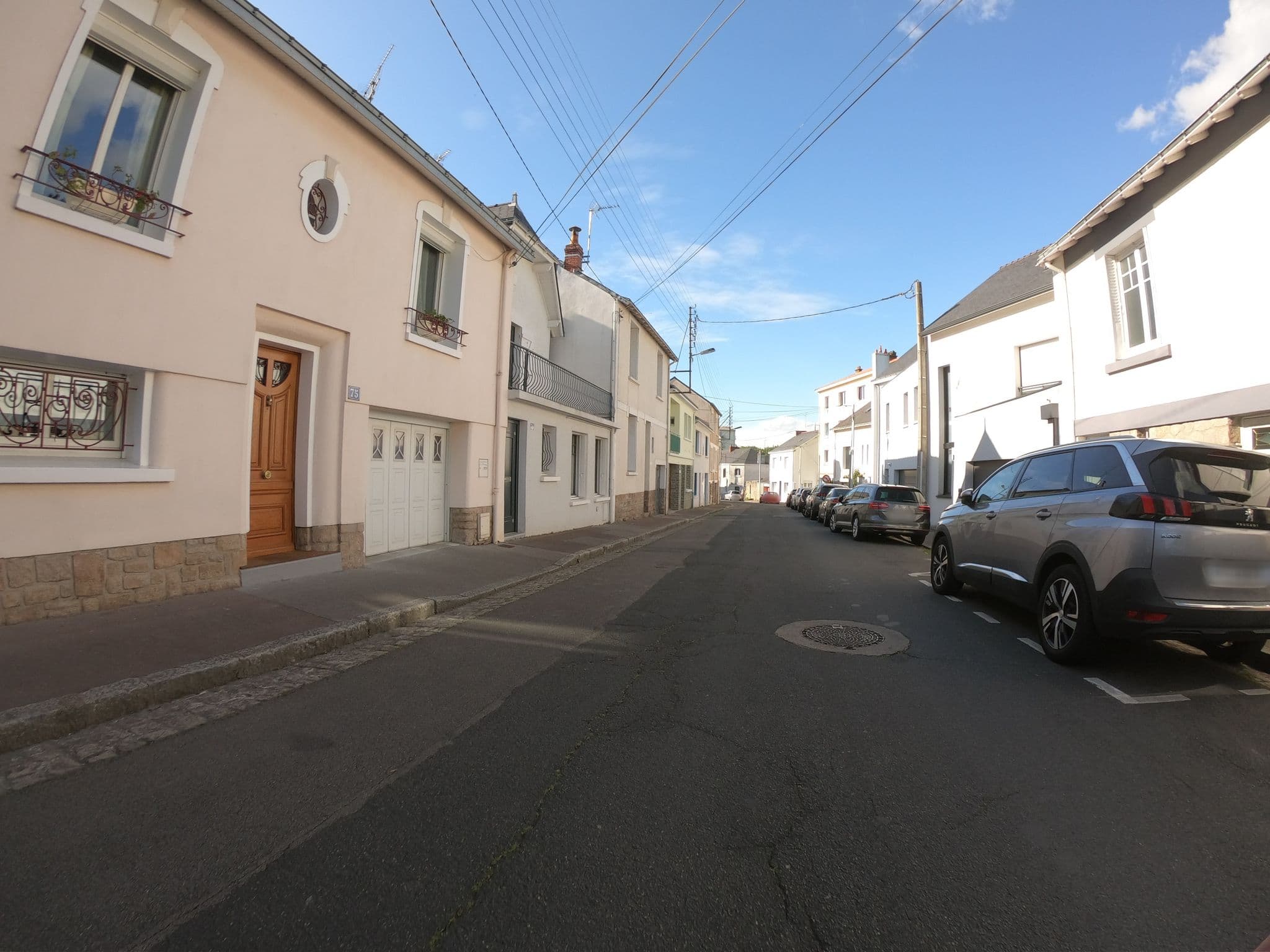 Street view near Agora Mijo Chambre d'Hôtes, Nantes — © cartocite (CC BY-SA · Mapillary)