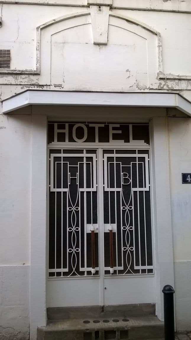 Street view near Hotel De Bourgogne Nantes, Nantes — © kalepom (CC BY-SA · Mapillary)