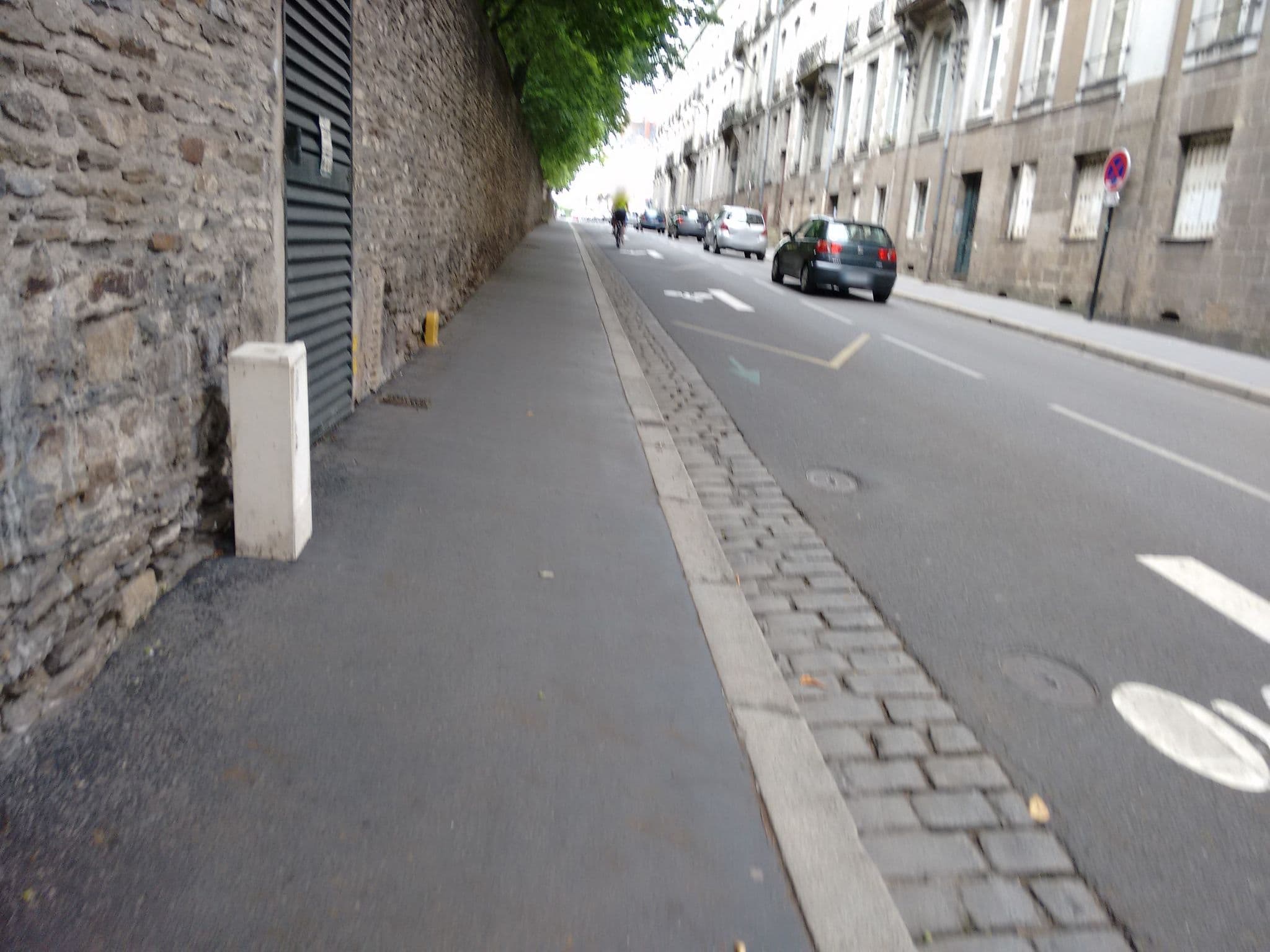 Street view near La Maison d'Hôtes Nantes Centre, Nantes — © jglacerda (CC BY-SA · Mapillary)