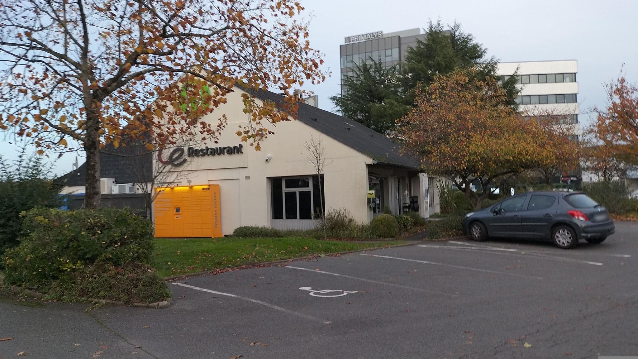 Street view near Campanile Nantes Hotel Saint-Herblain, Saint-Herblain — © kalepom (CC BY-SA · Mapillary)