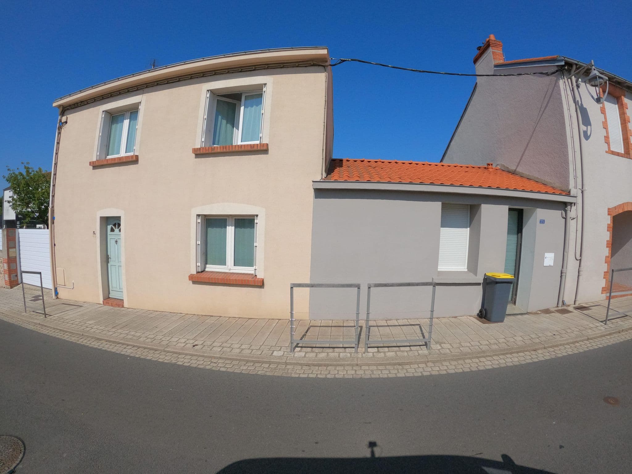 Street view near Les Gîtes de Nantes-grandlieu, Pont-Saint-Martin — © stephanep (CC BY-SA · Mapillary)