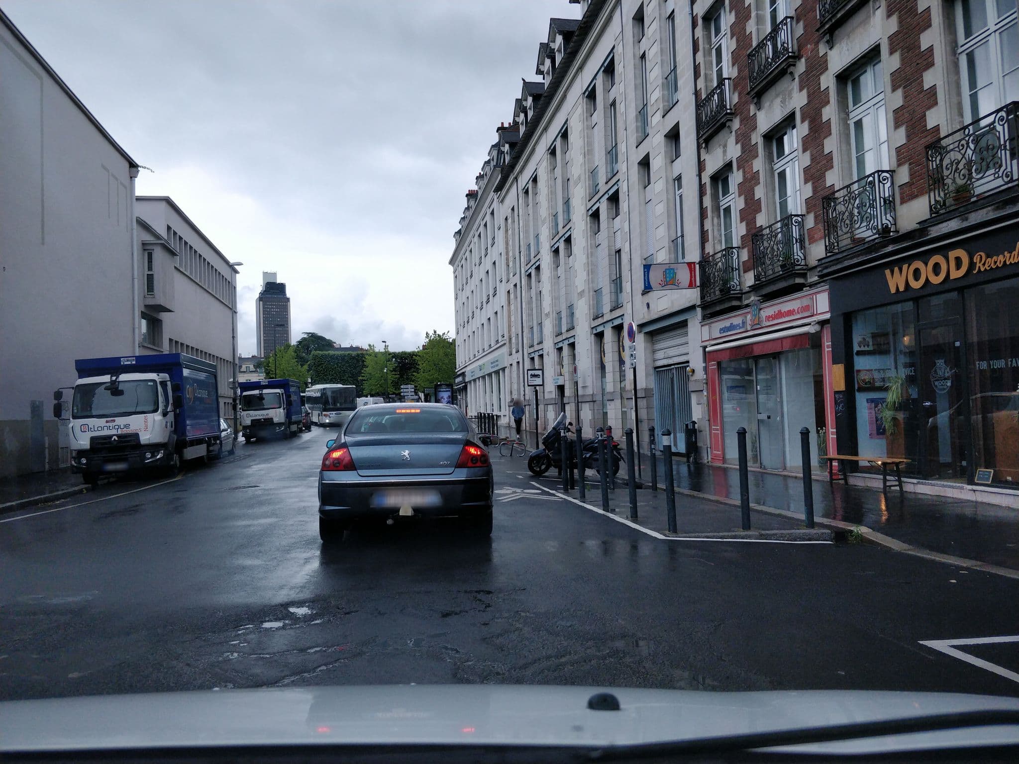 Street view near Appart Hôtel Nantes, Nantes — © mgageo (CC BY-SA · Mapillary)