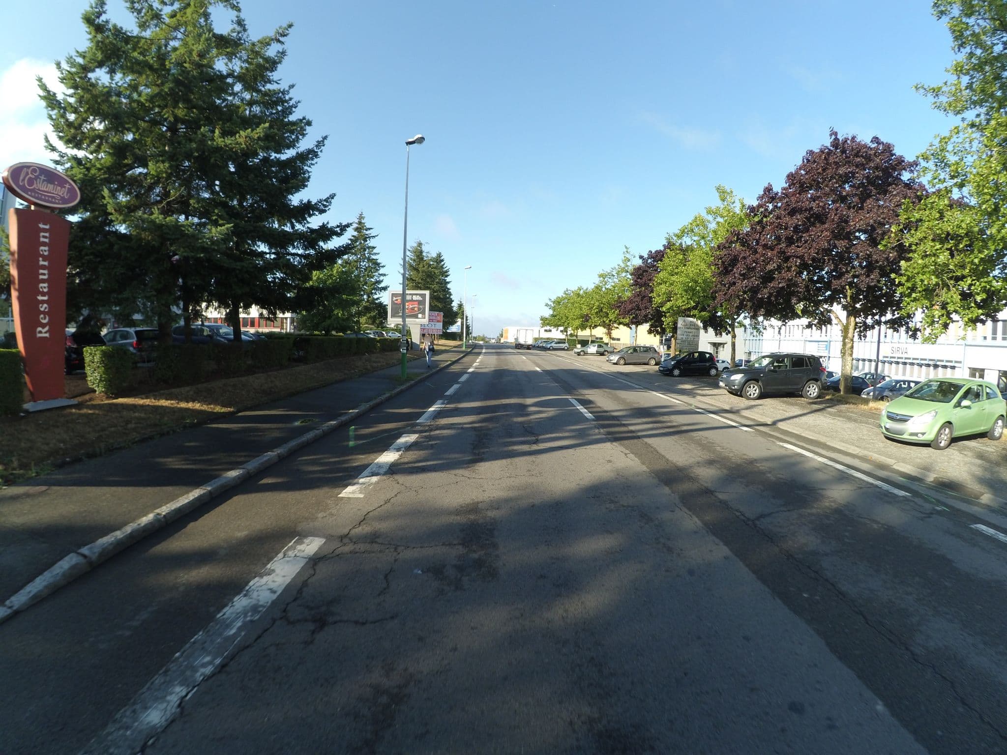 Street view near ibis Nantes Saint-Herblain, Saint-Herblain — © stephanep (CC BY-SA · Mapillary)