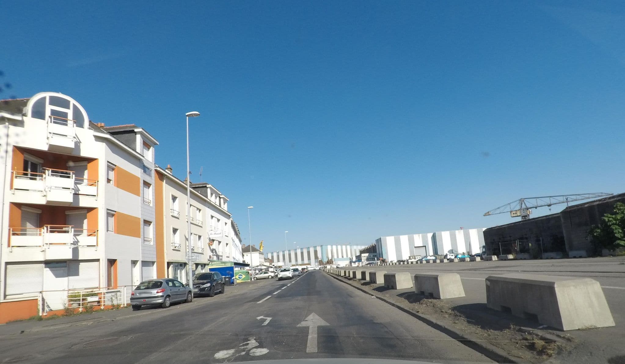Street view near La Compagnie des 5 Mondes, Saint-Nazaire — © maftieu (CC BY-SA · Mapillary)