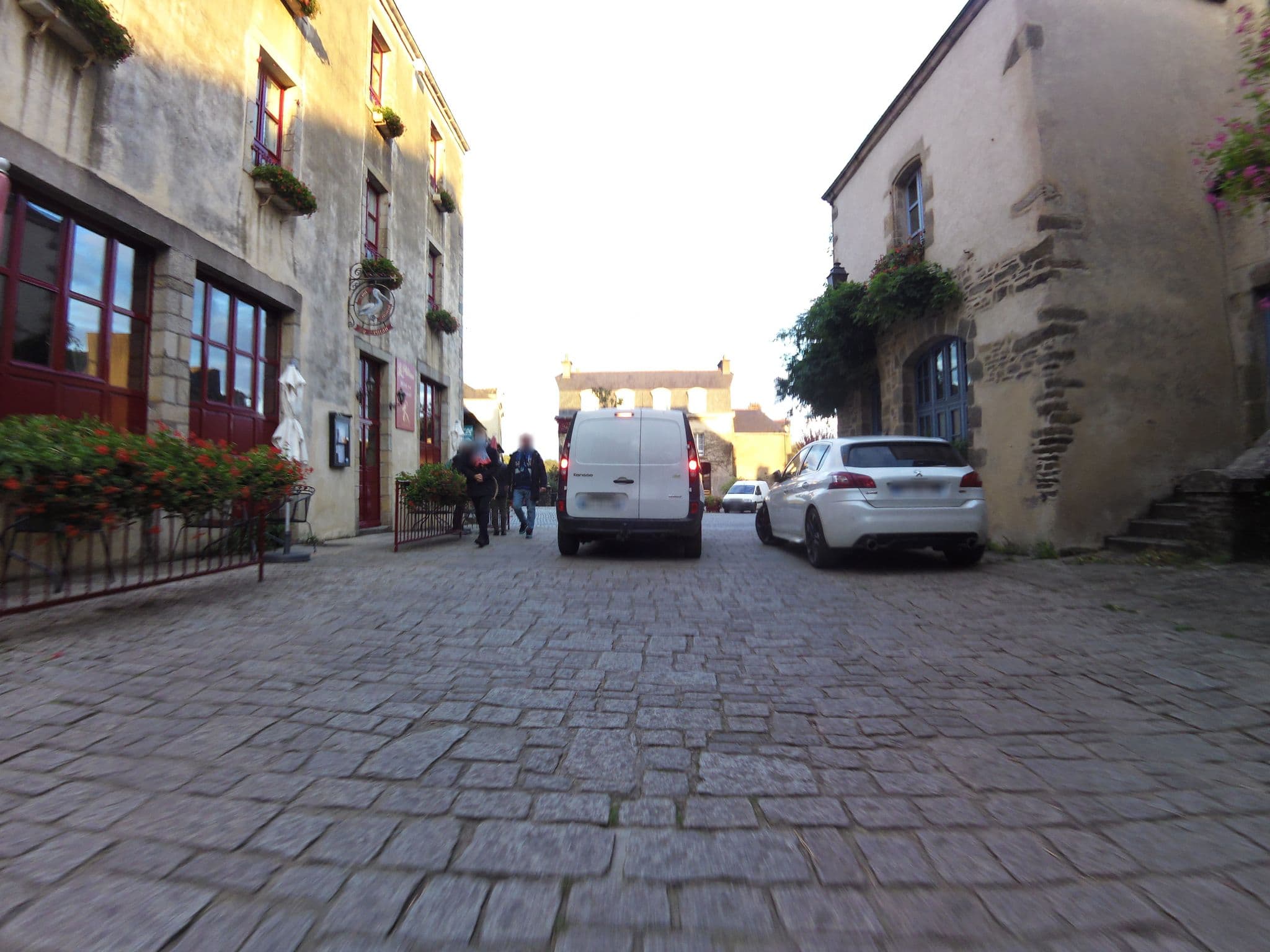 Street view near Le Pélican, Pluherlin — © hamlet (CC BY-SA · Mapillary)