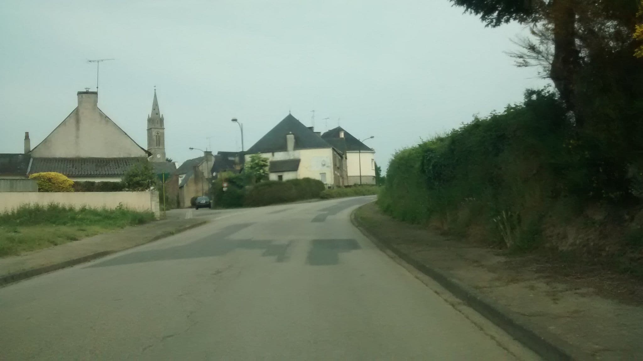 Street view near Le Logis de la Ville Ruaud, Augan — © hamlet (CC BY-SA · Mapillary)