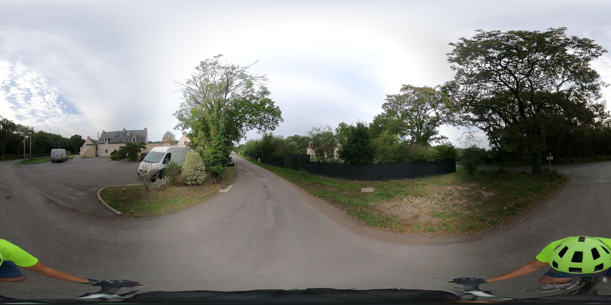 Street view near Résidence les Fleurs de Lys, Saint-André-des-Eaux — © ResilienCites (CC BY-SA · Mapillary)