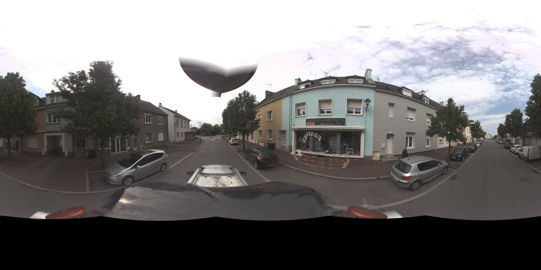 Street view near Bar Hôtel l'Amiral, Donges — © dido_sna (CC BY-SA · Mapillary)