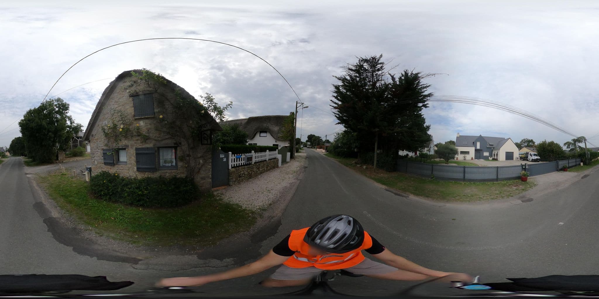 Street view near La chaumière Anouck, Saint-André-des-Eaux — © axellec (CC BY-SA · Mapillary)