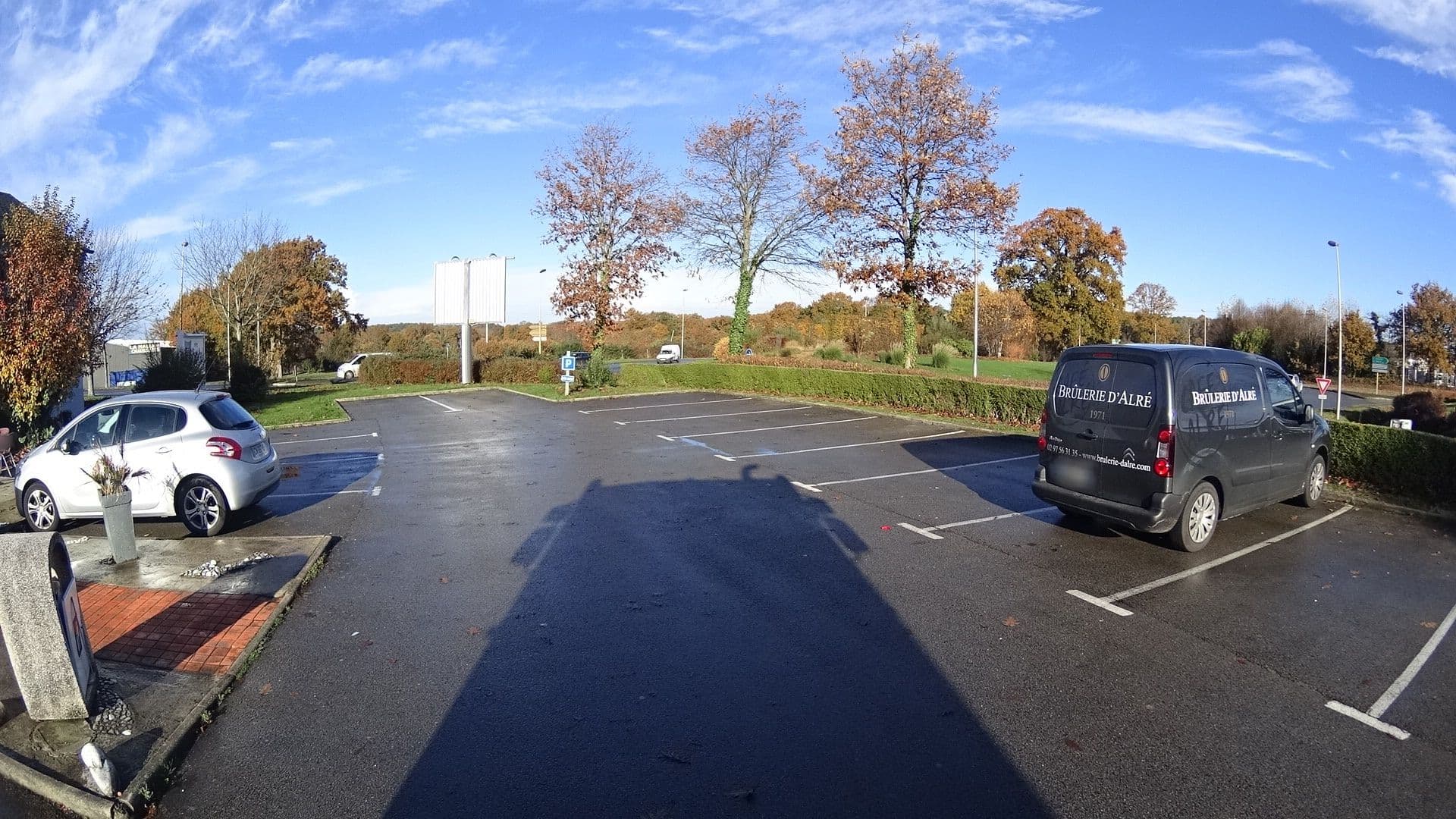 Street view near Etap Hôtel Redon, Redon — © ljbouere (CC BY-SA · Mapillary)